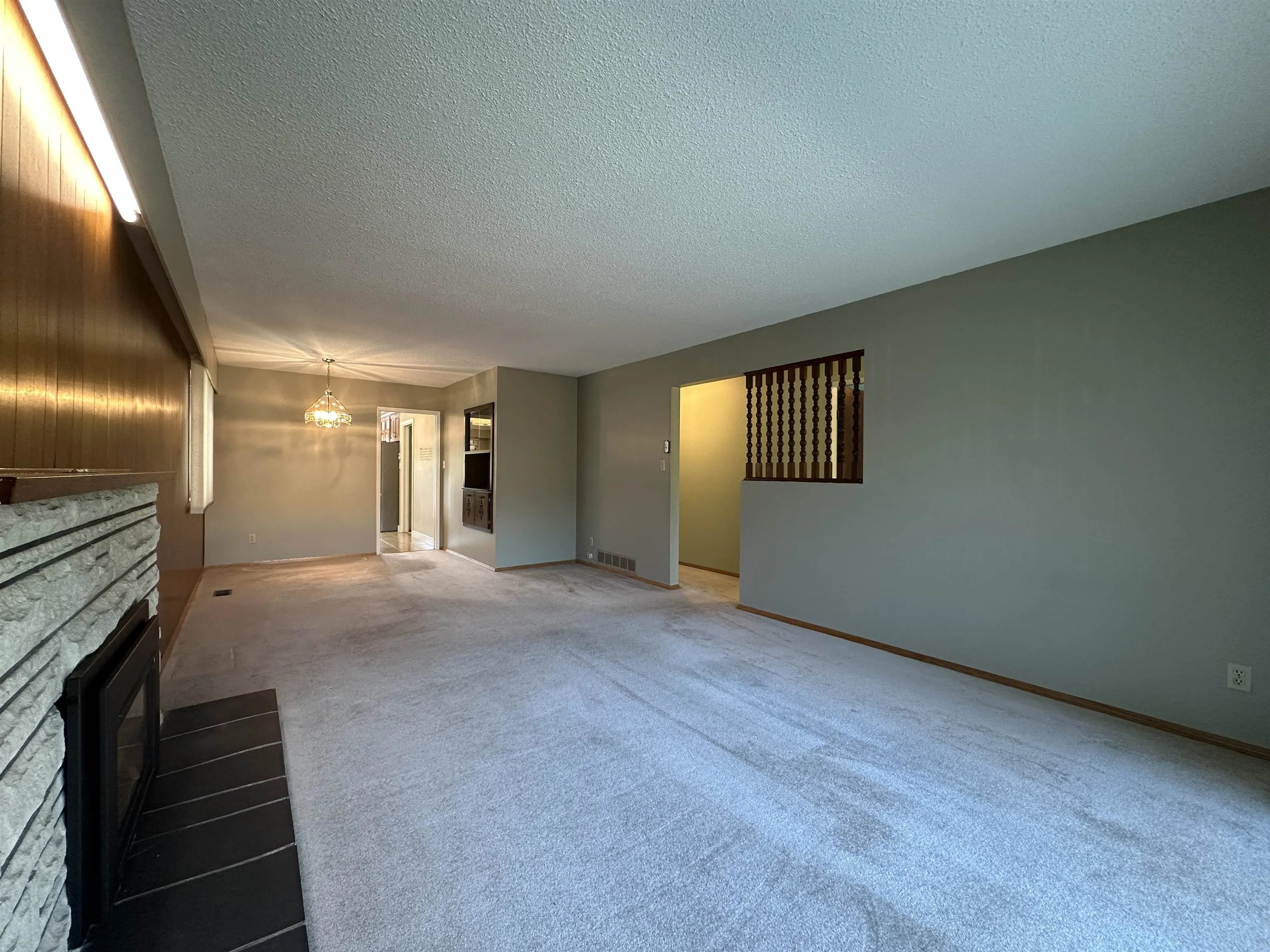 1542 West 65th Ave