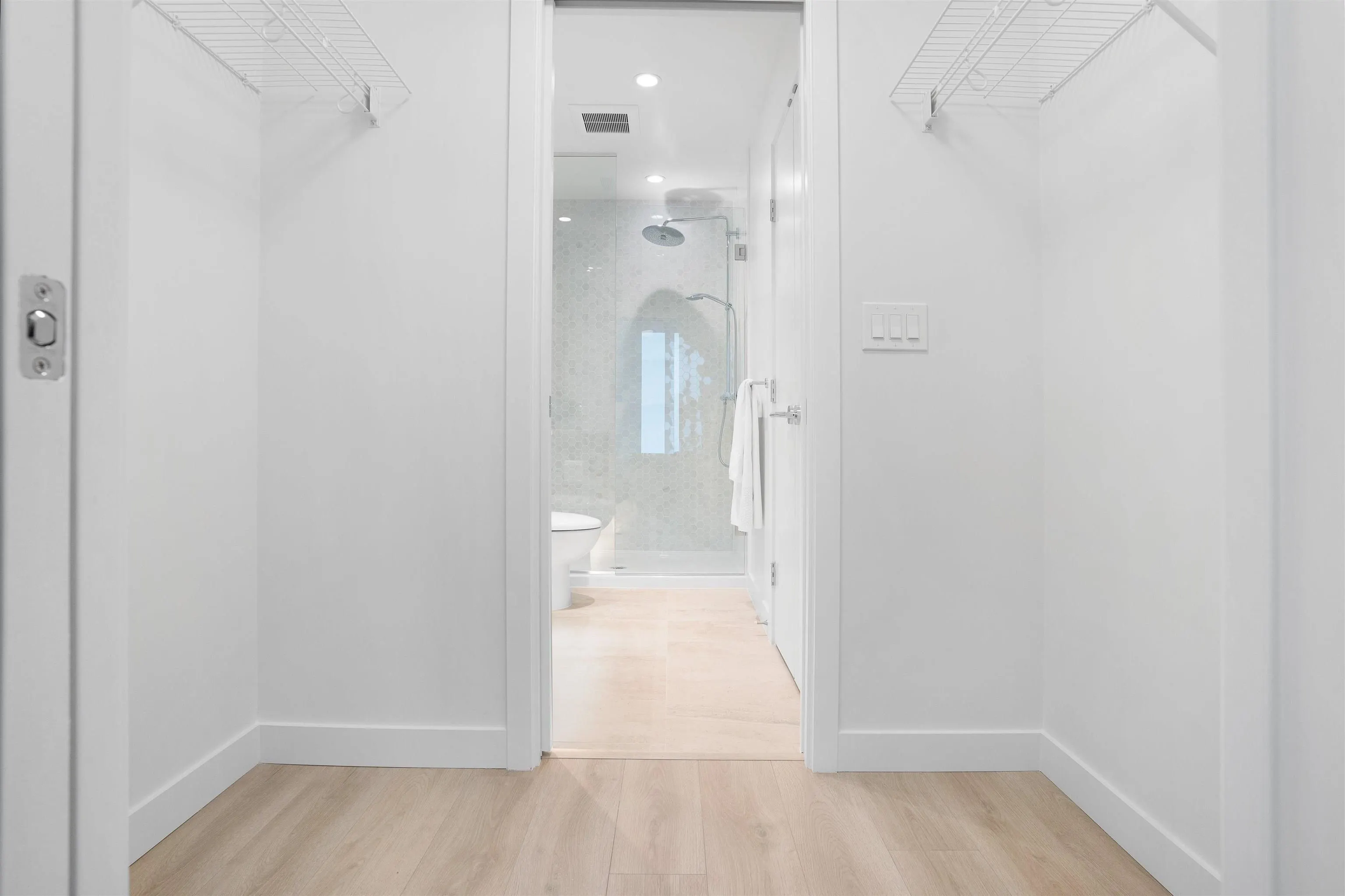 3607 567 Clarke Road