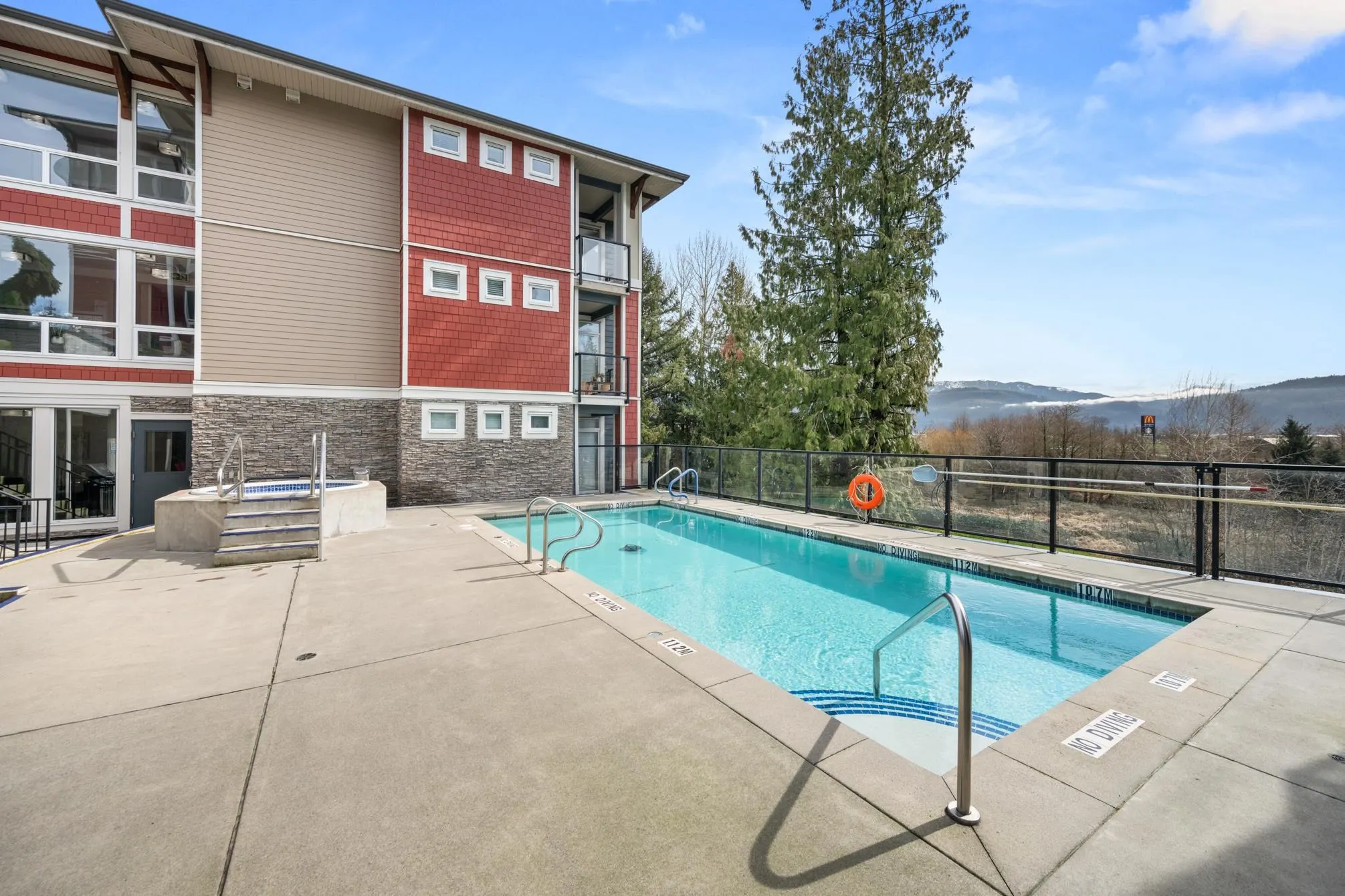 210 2242 Whatcom Road