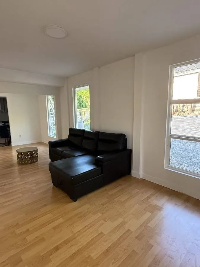 Suite 23418 Tamarack Lane