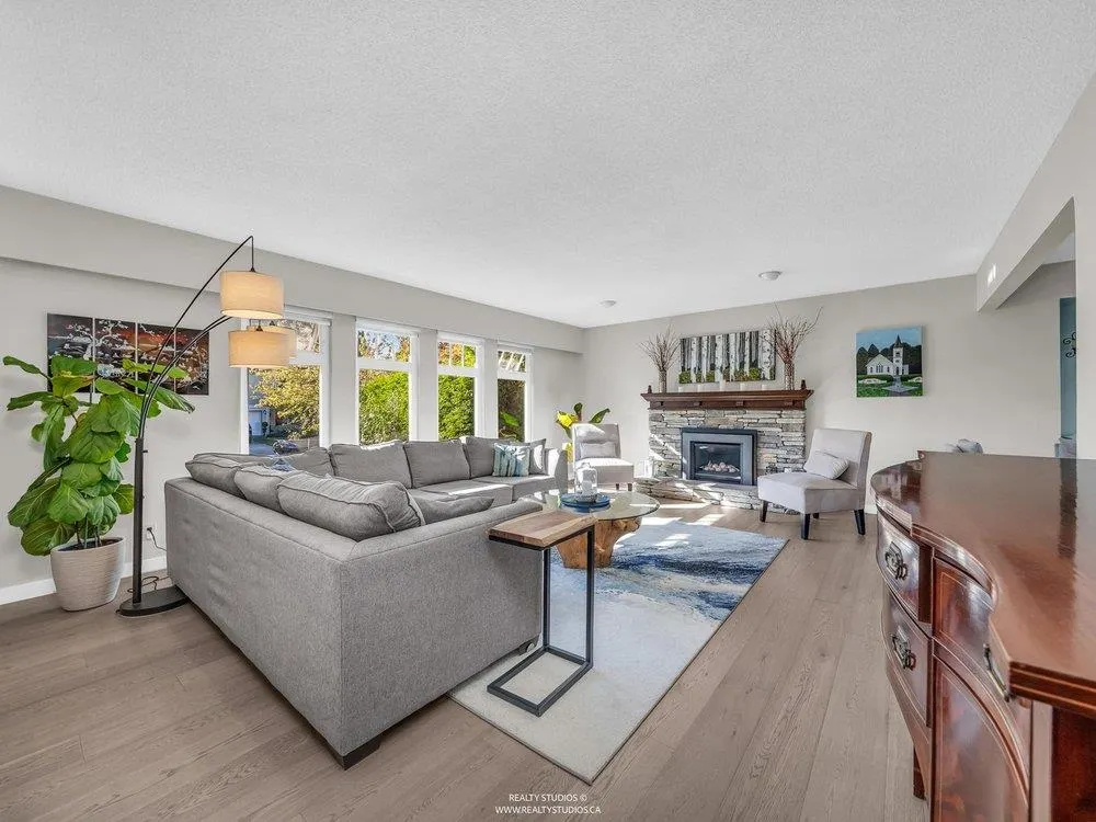 10920 Hogarth Drive