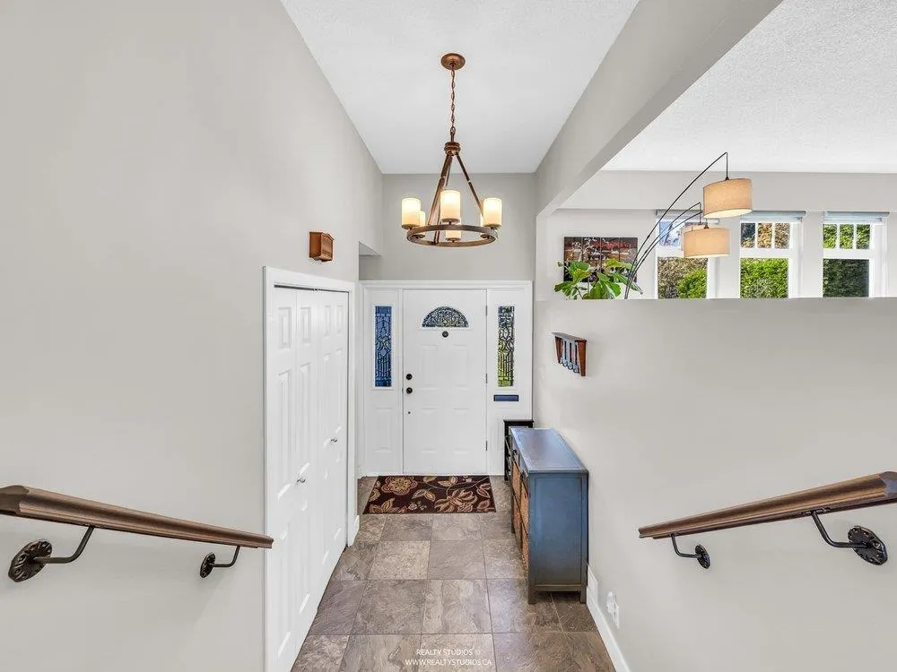 10920 Hogarth Drive