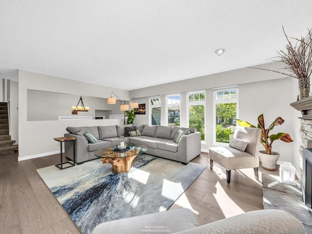 10920 Hogarth Drive