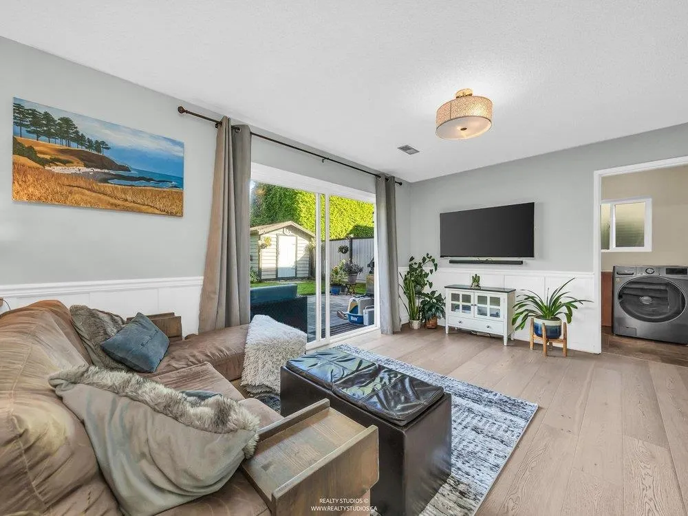 10920 Hogarth Drive