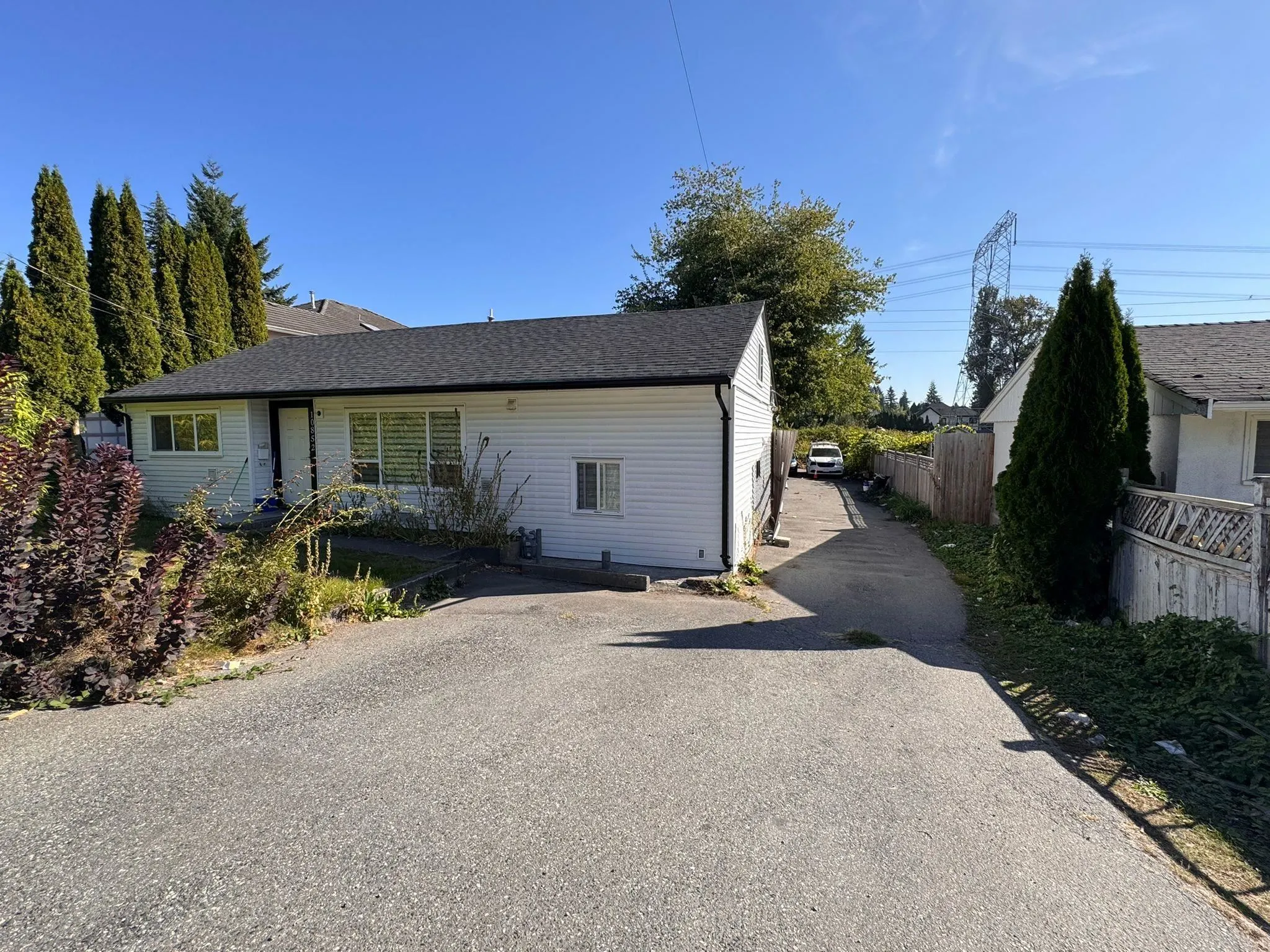 10852 140 Street