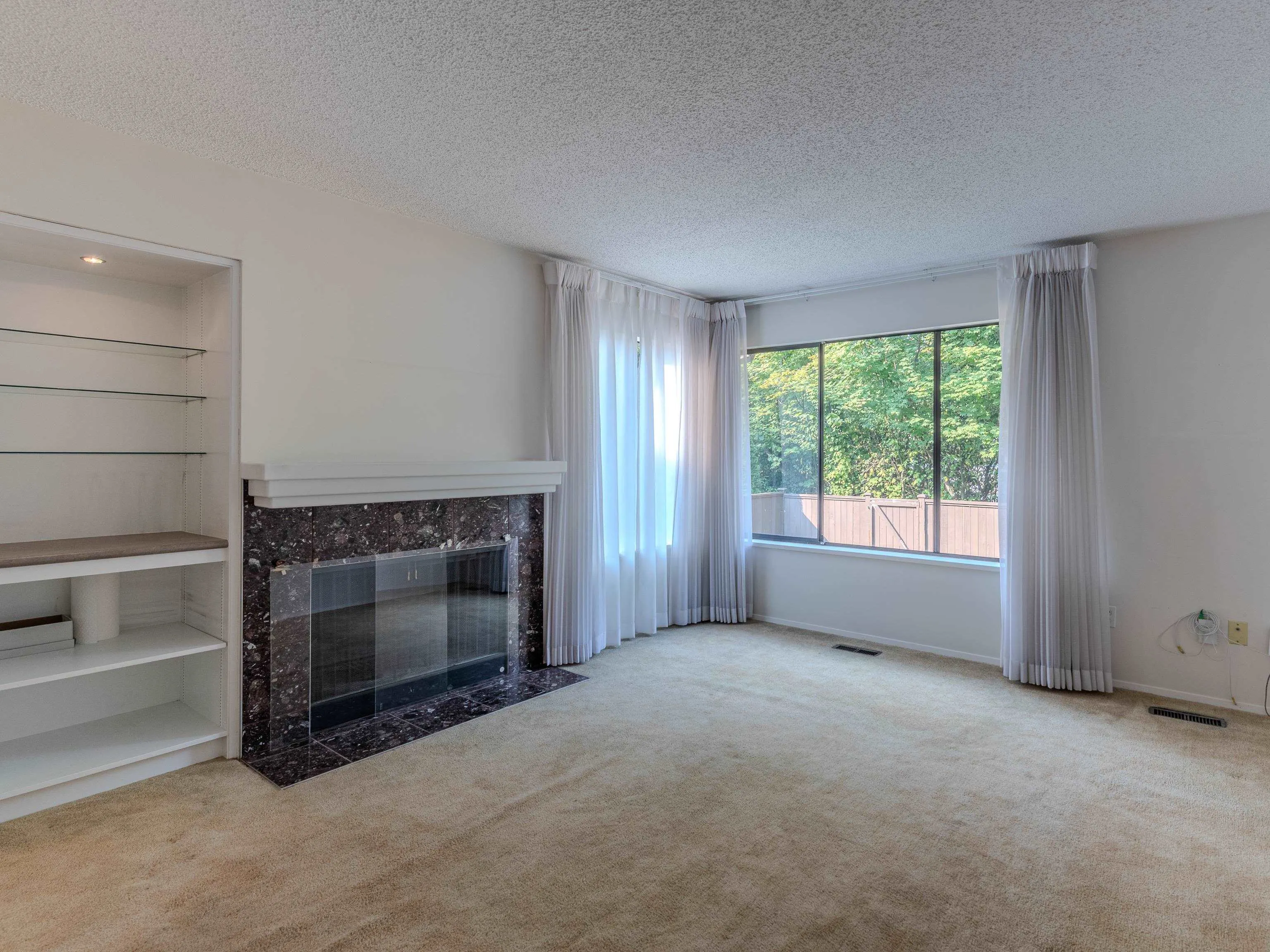 4245 Birchwood Crescent
