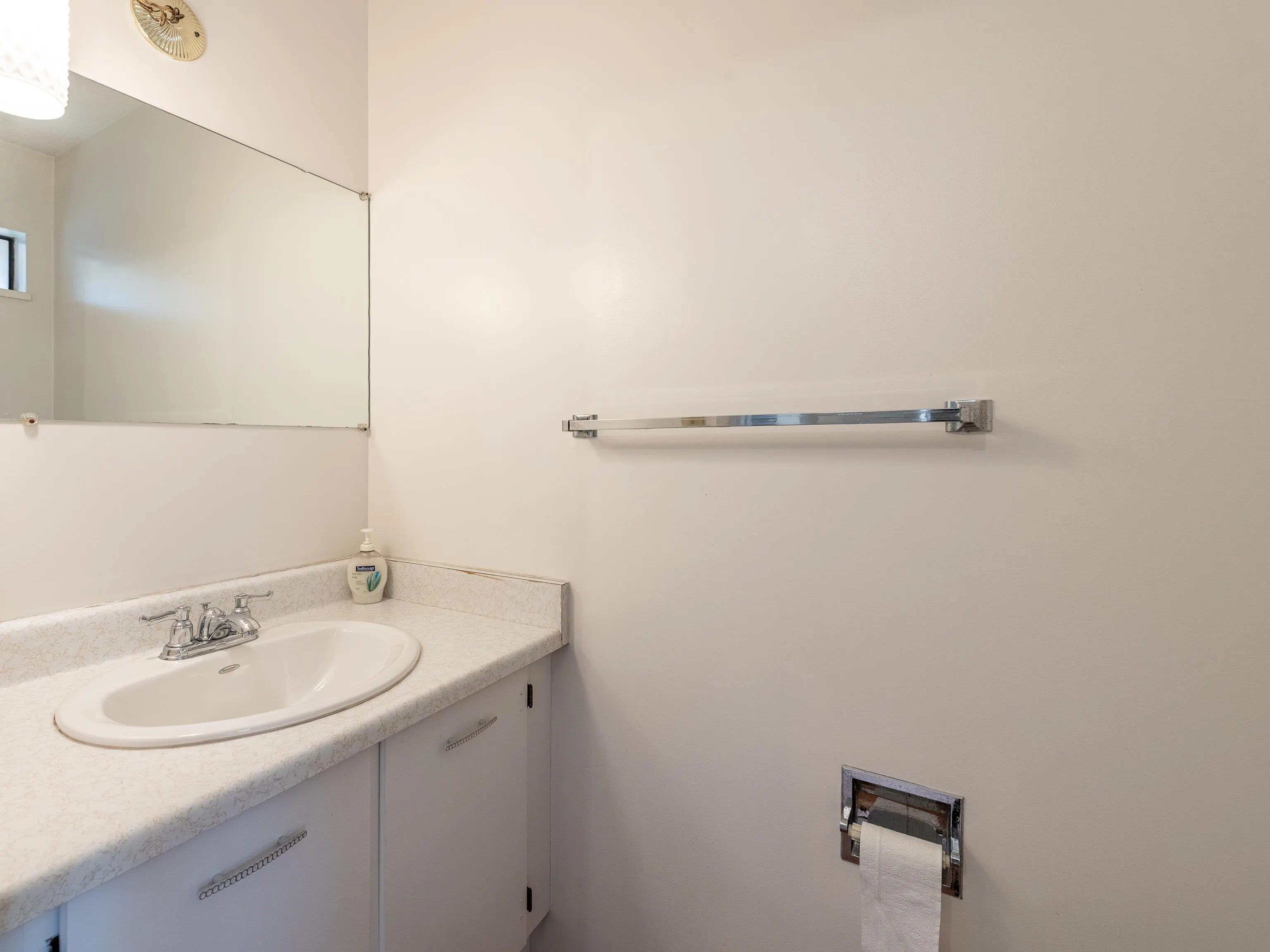 4245 Birchwood Crescent