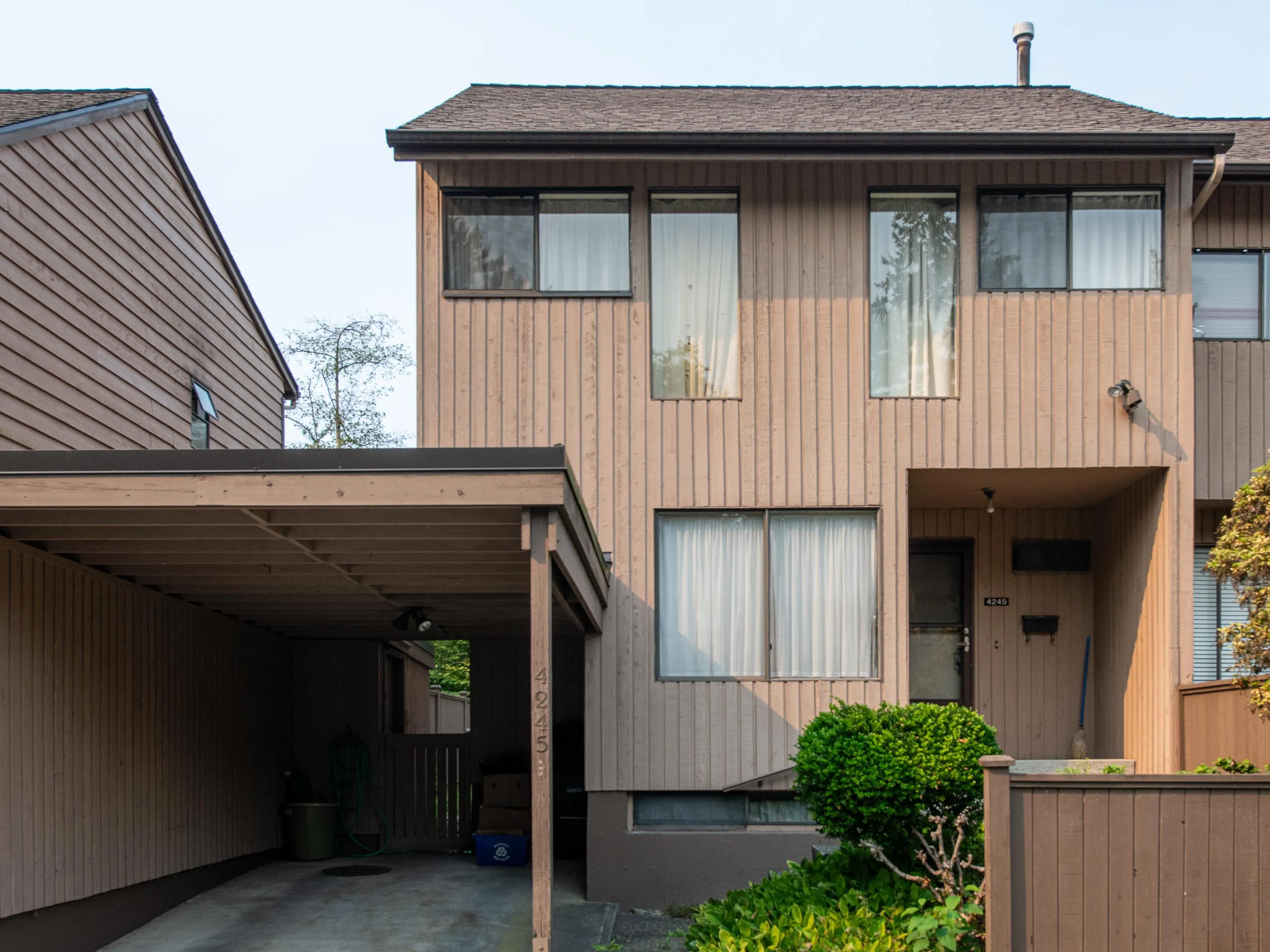 4245 Birchwood Crescent