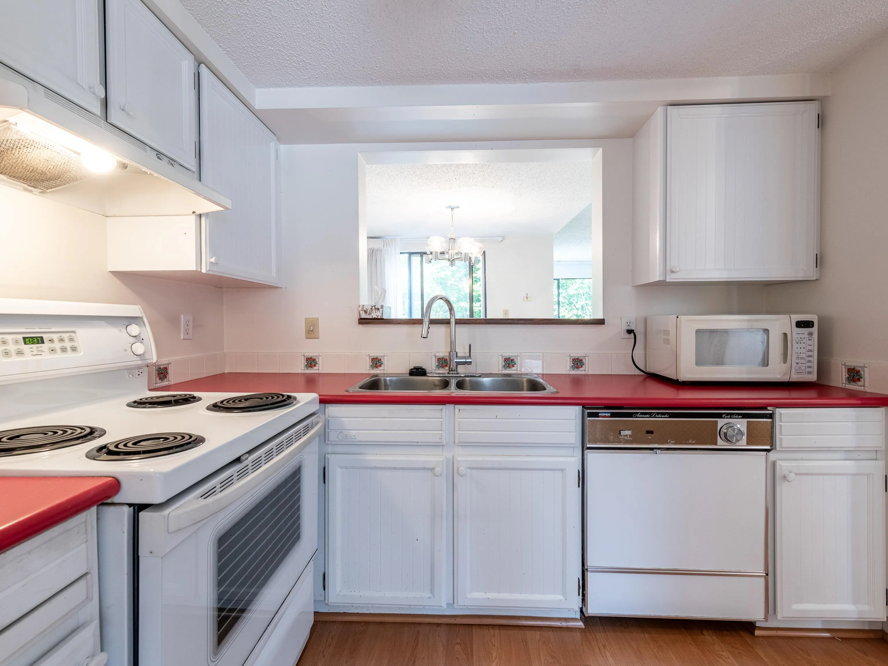 4245 Birchwood Crescent