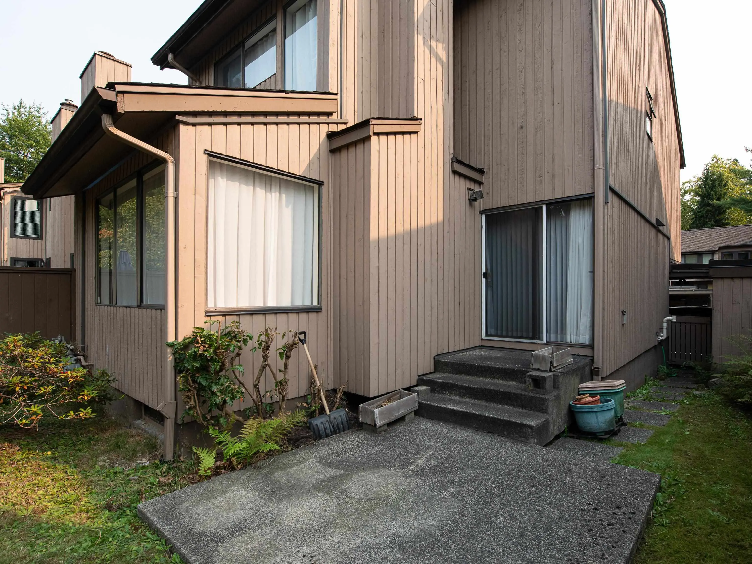 4245 Birchwood Crescent