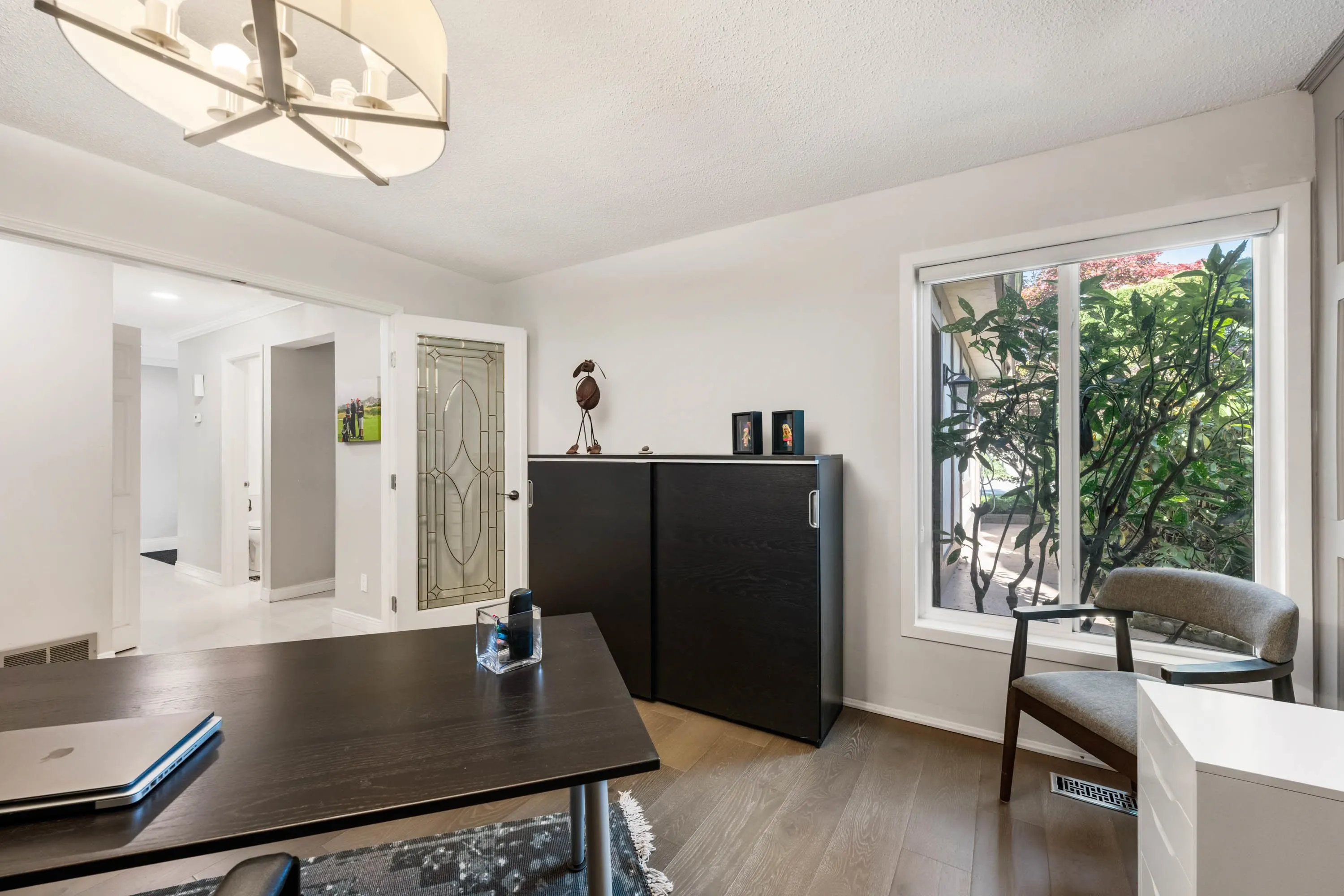 5796 Goldenrod Crescent