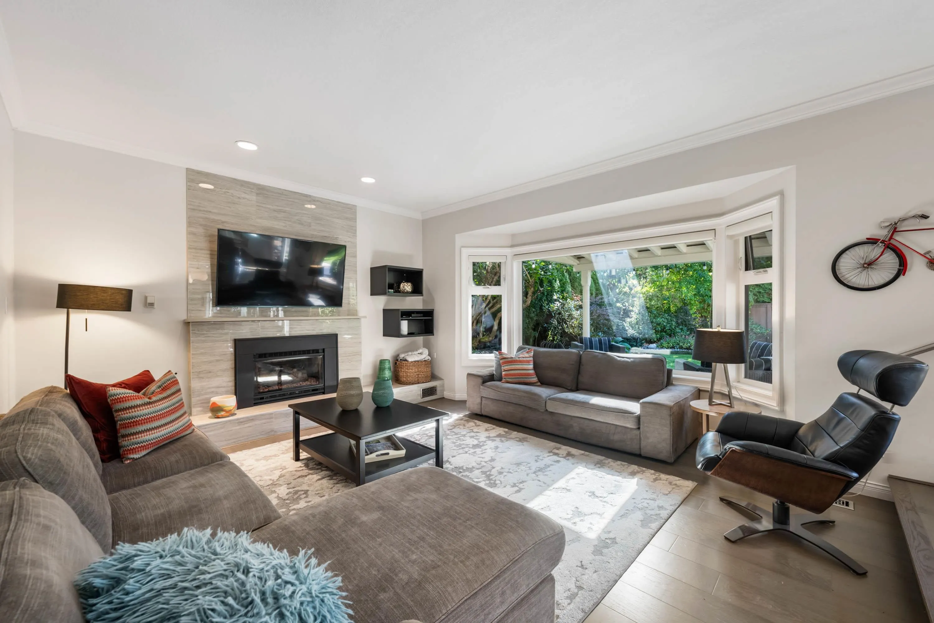 5796 Goldenrod Crescent