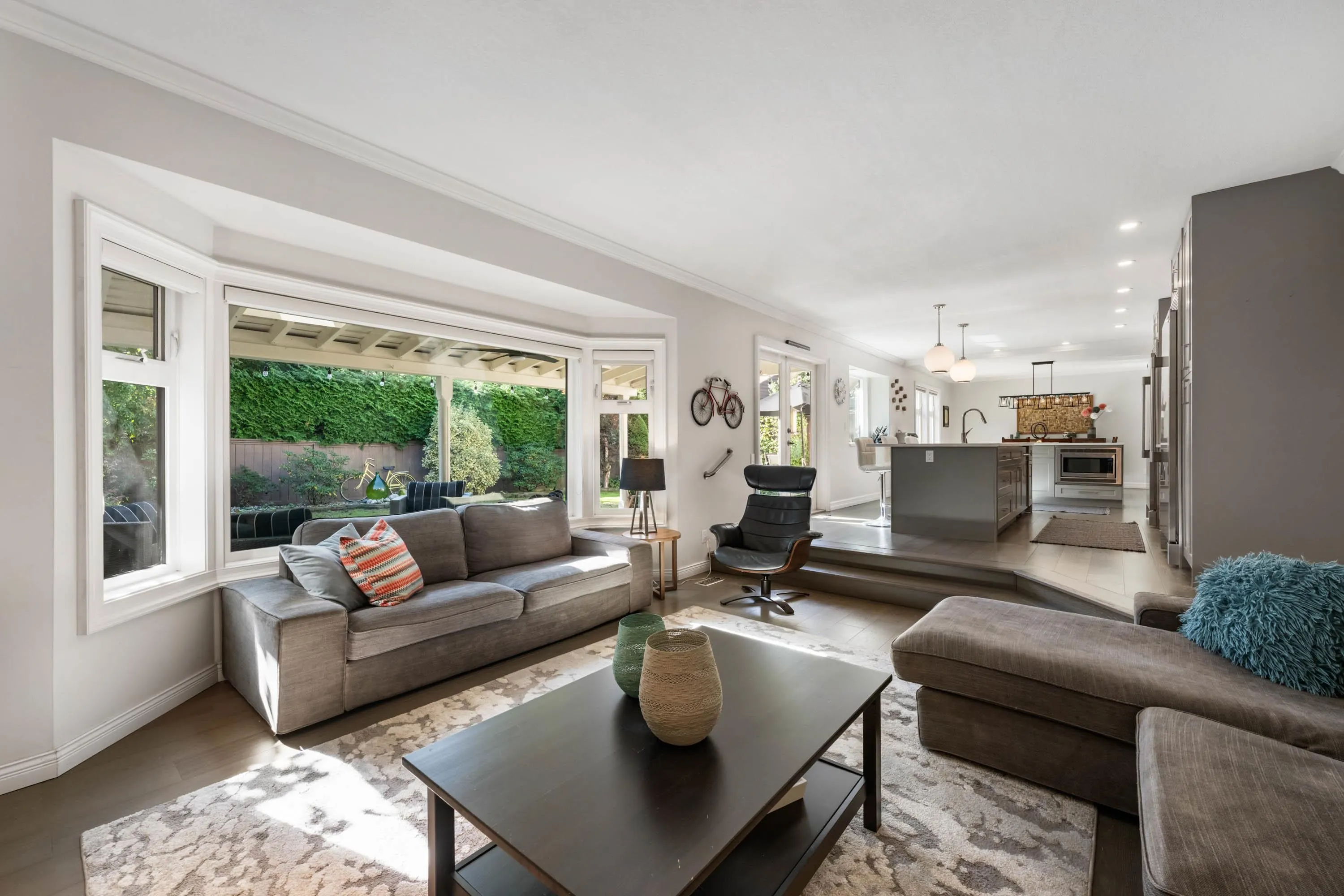 5796 Goldenrod Crescent