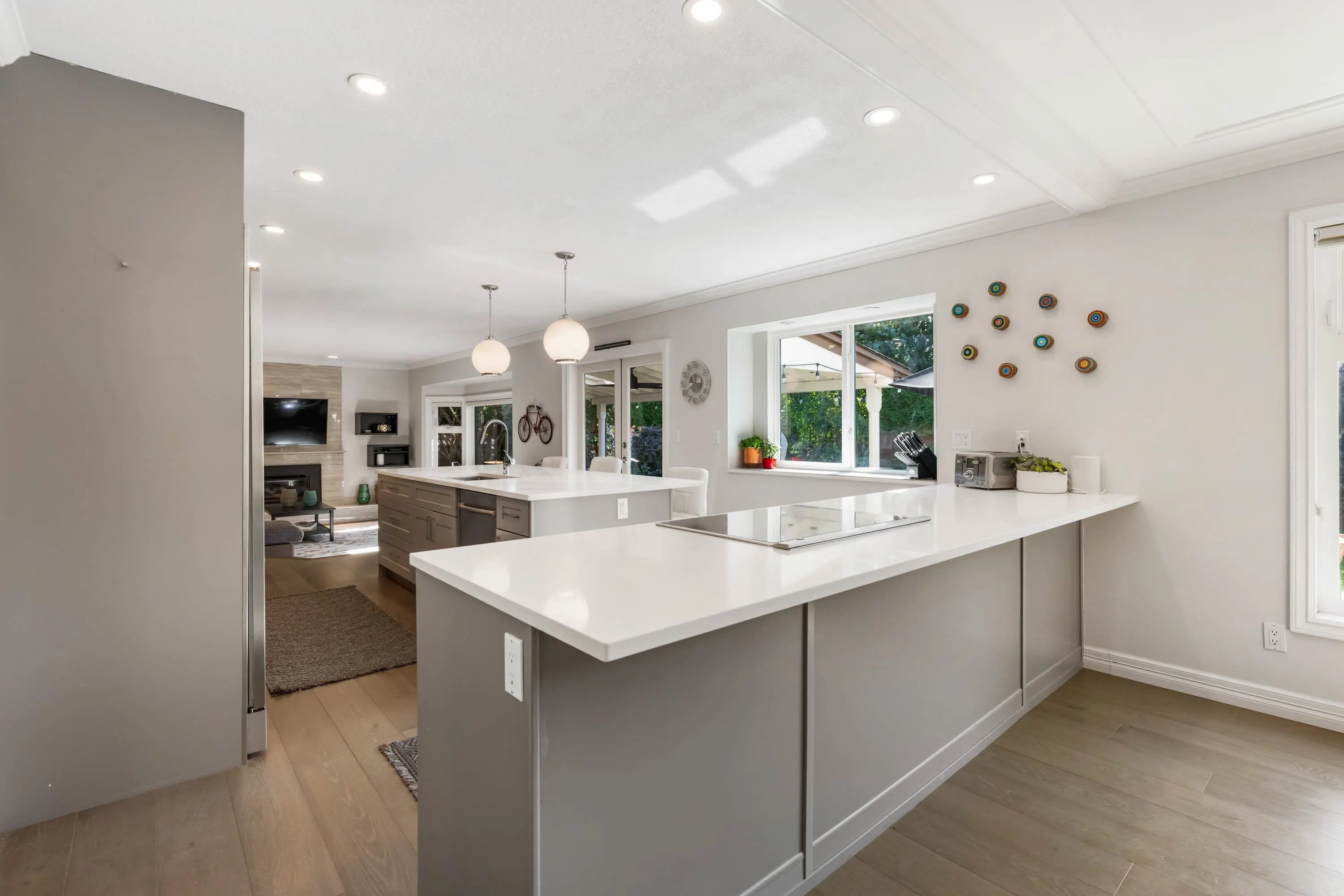 5796 Goldenrod Crescent