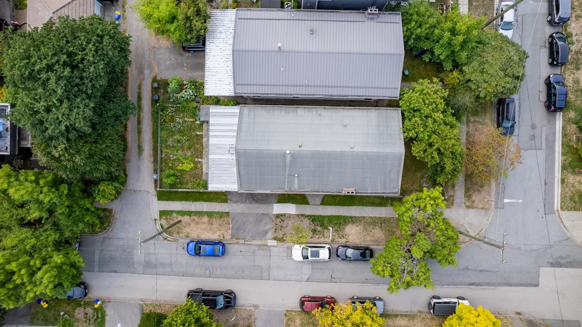 150 E 28 Avenue