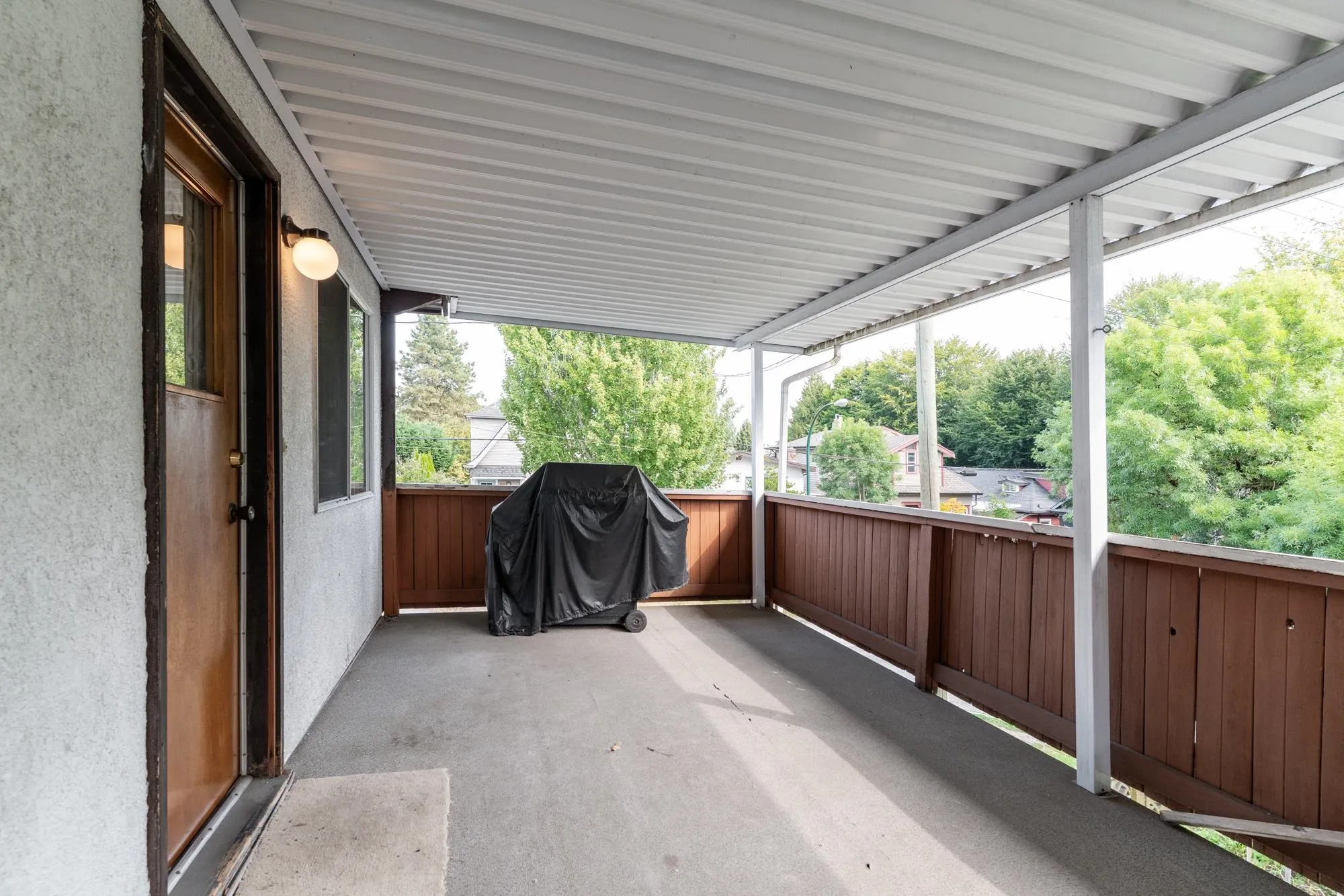 150 E 28 Avenue