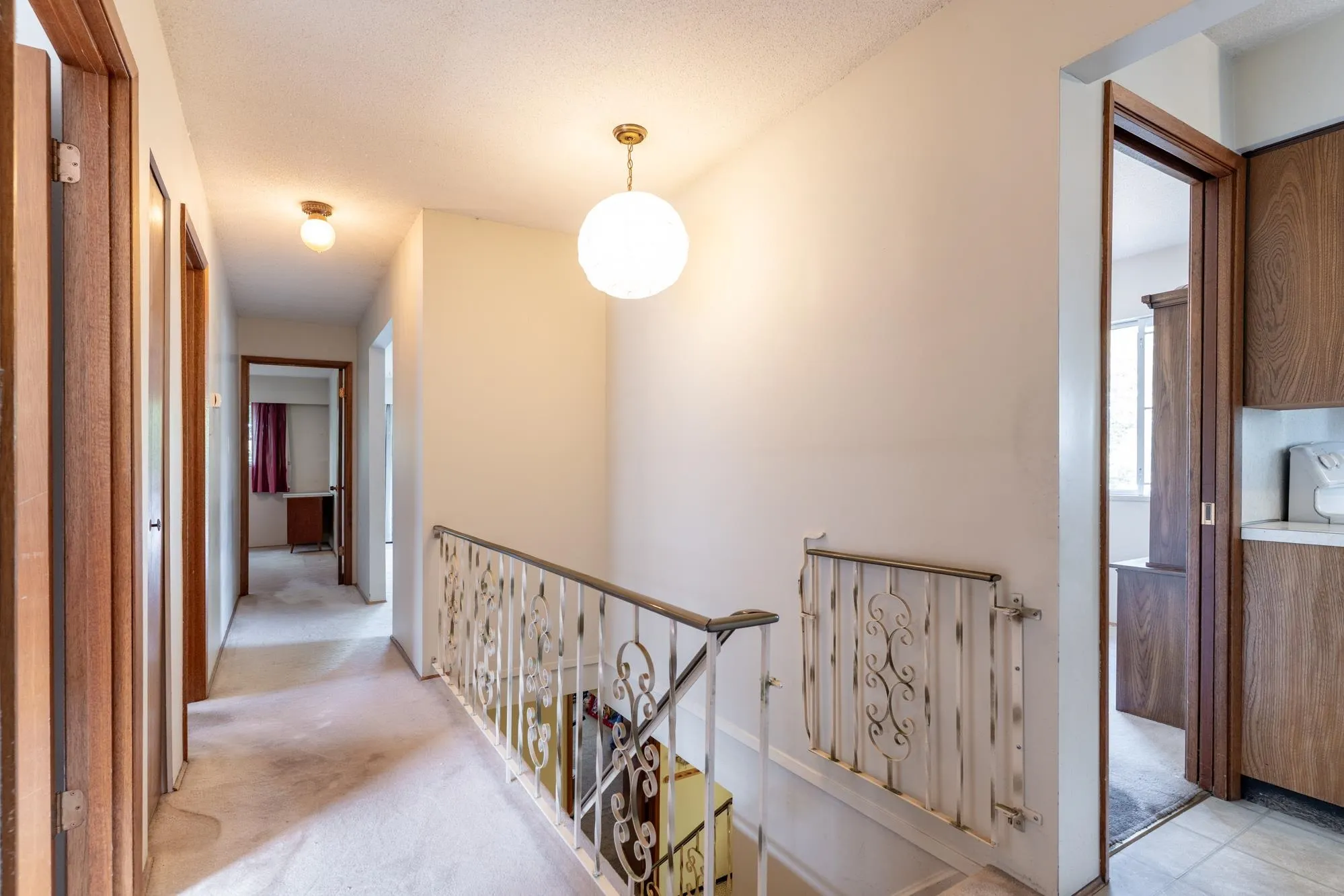 150 E 28 Avenue