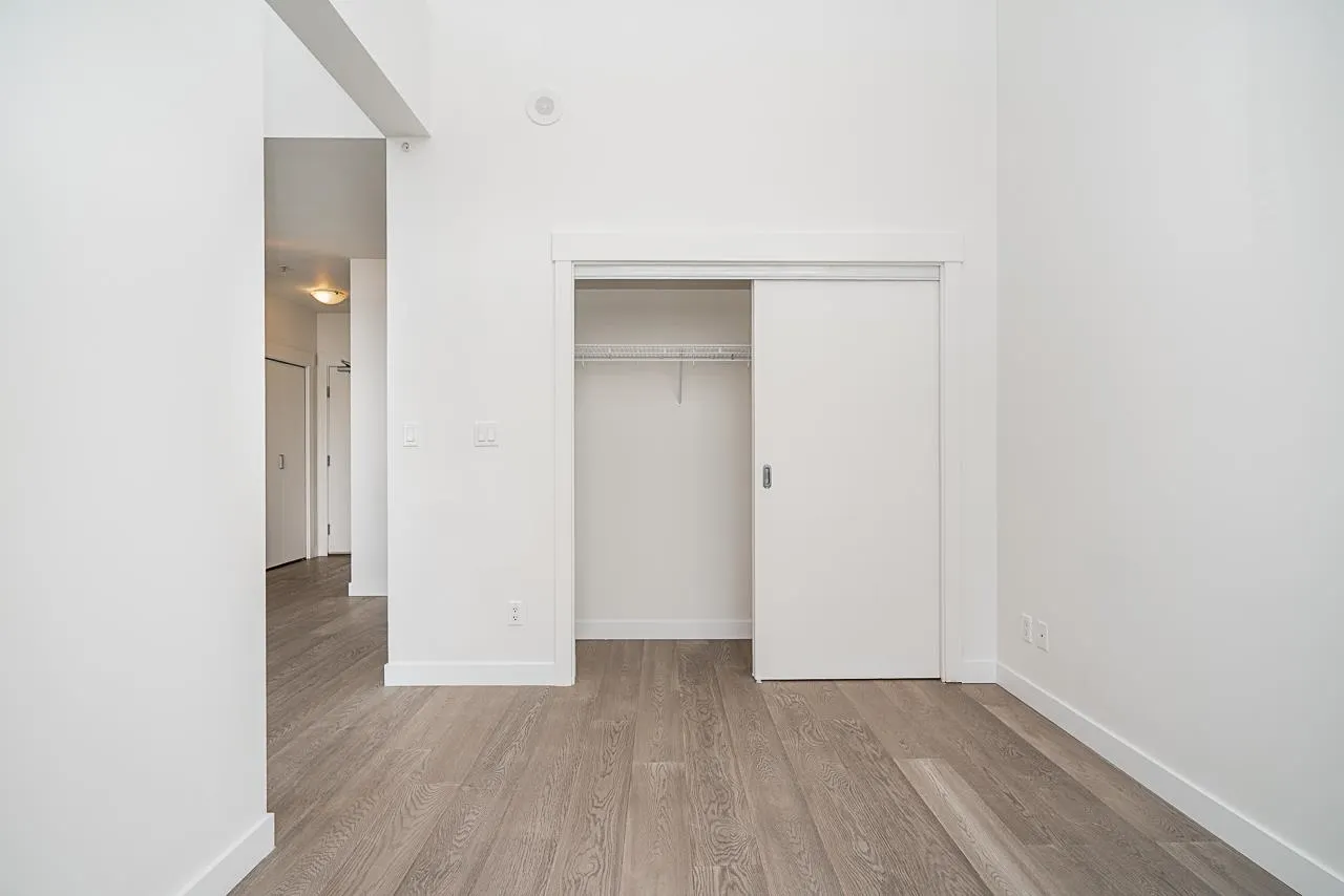 2507 10777 University Drive