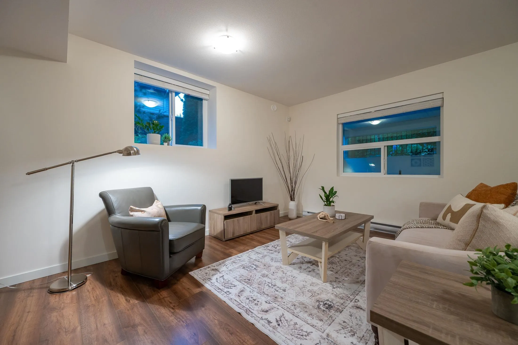 24095 Fern Crescent