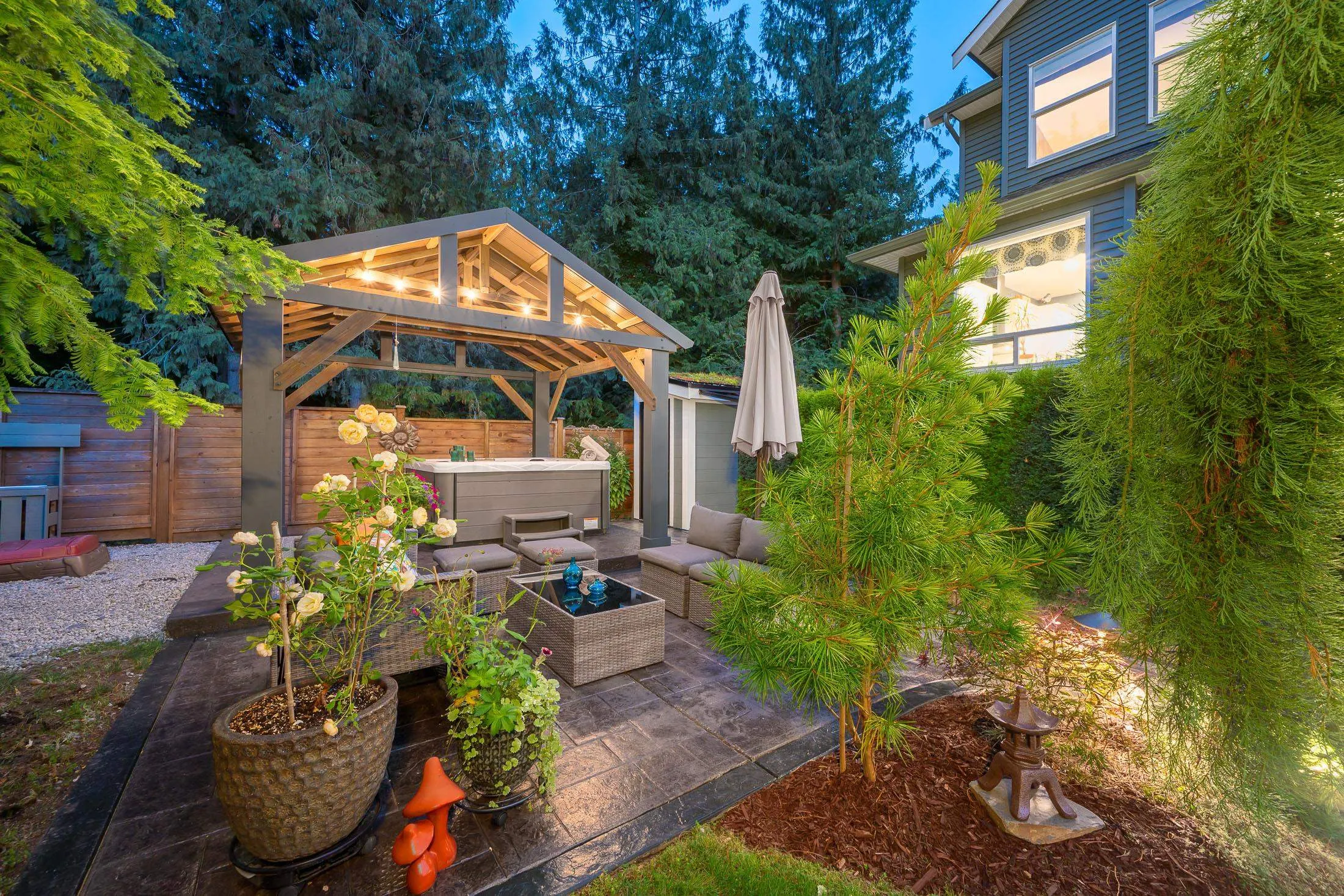 24095 Fern Crescent