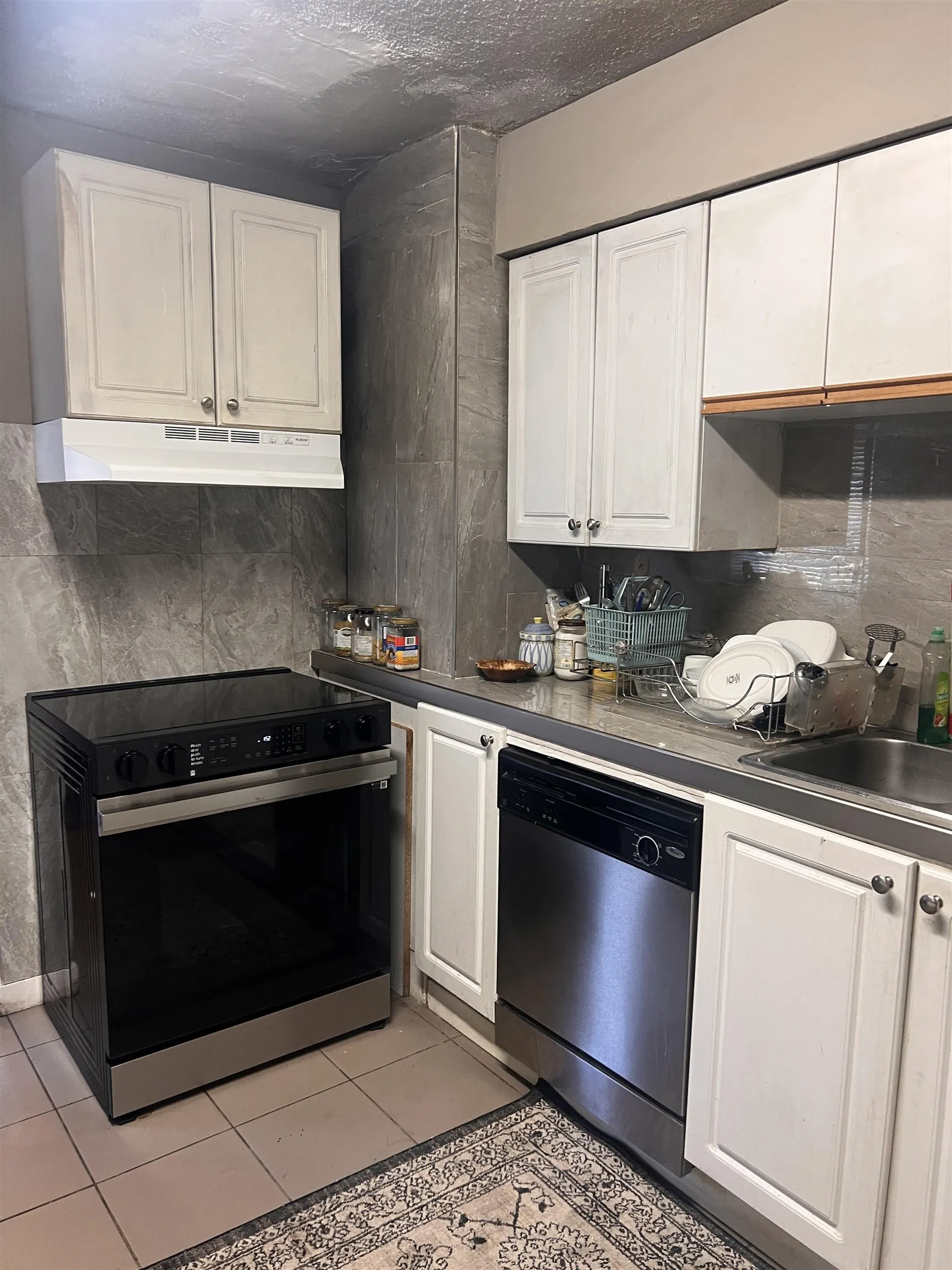 2141 Marine Way