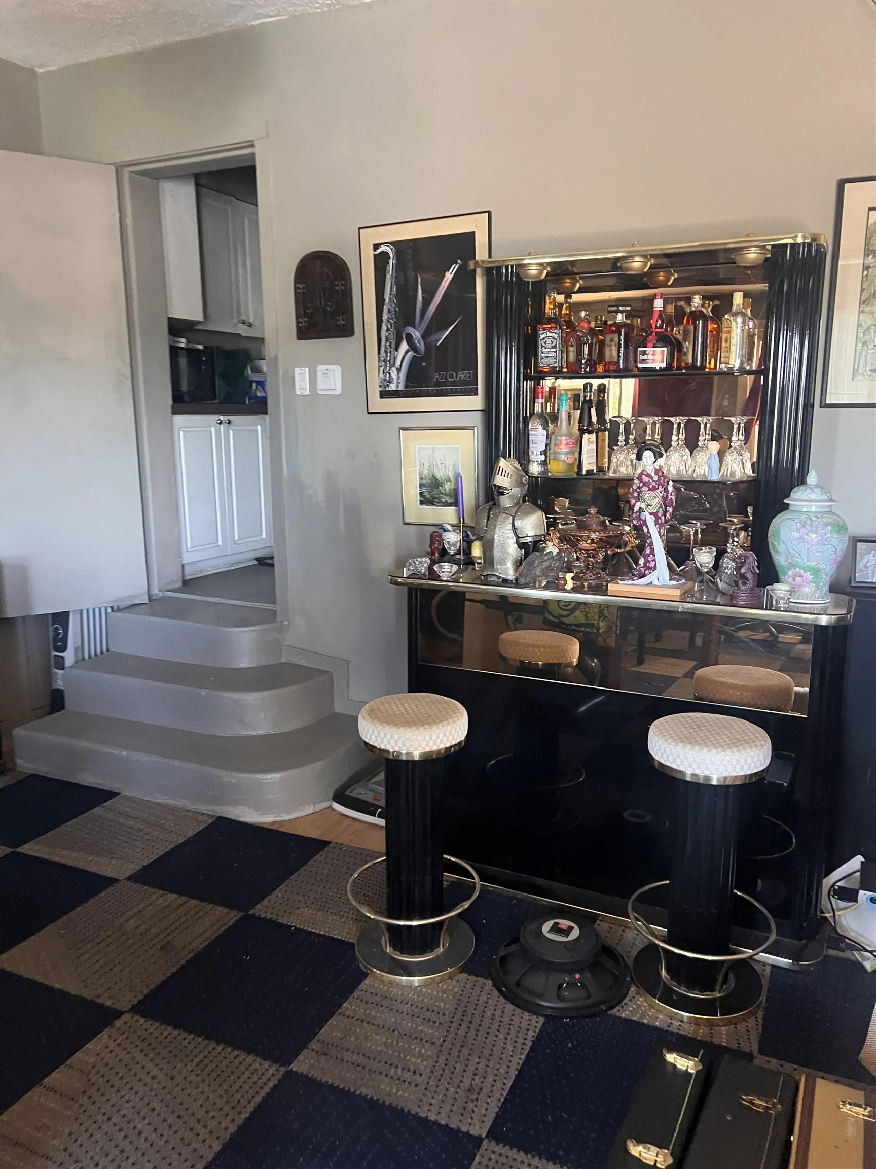2141 Marine Way