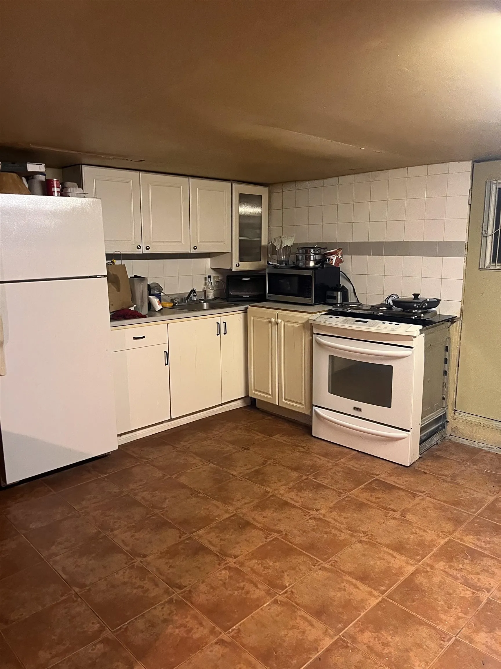2141 Marine Way