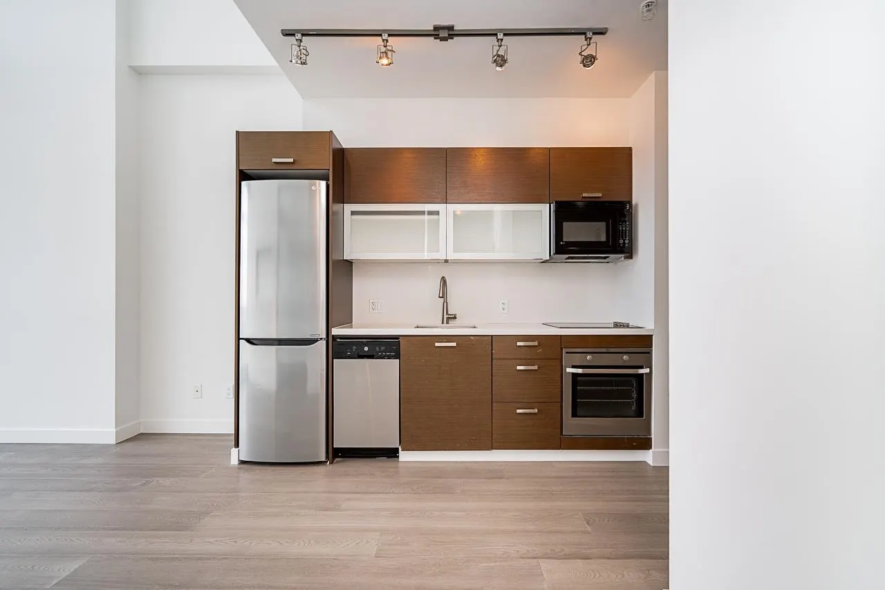 2501 10777 University Drive