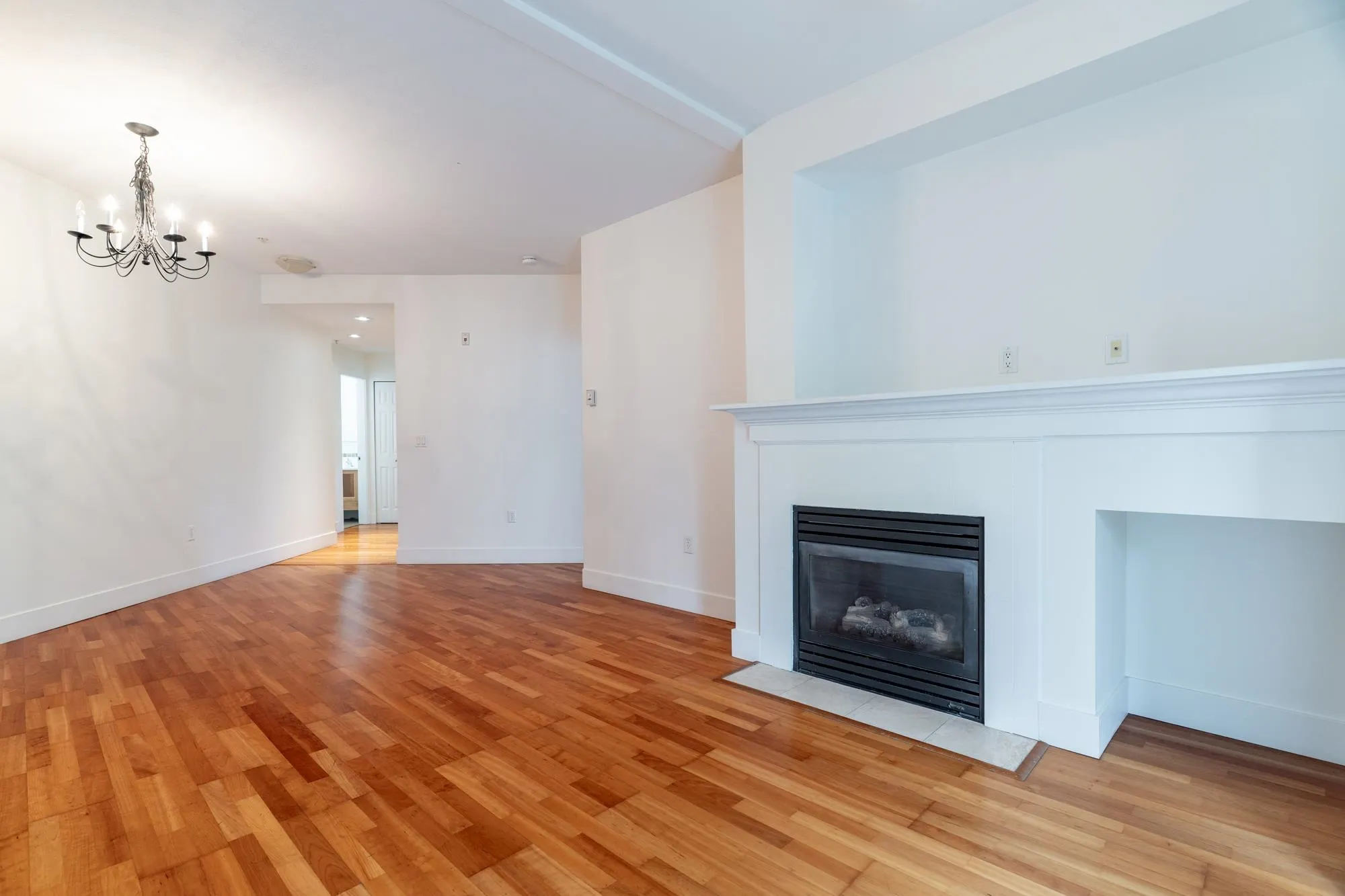 203 15392 16a Avenue