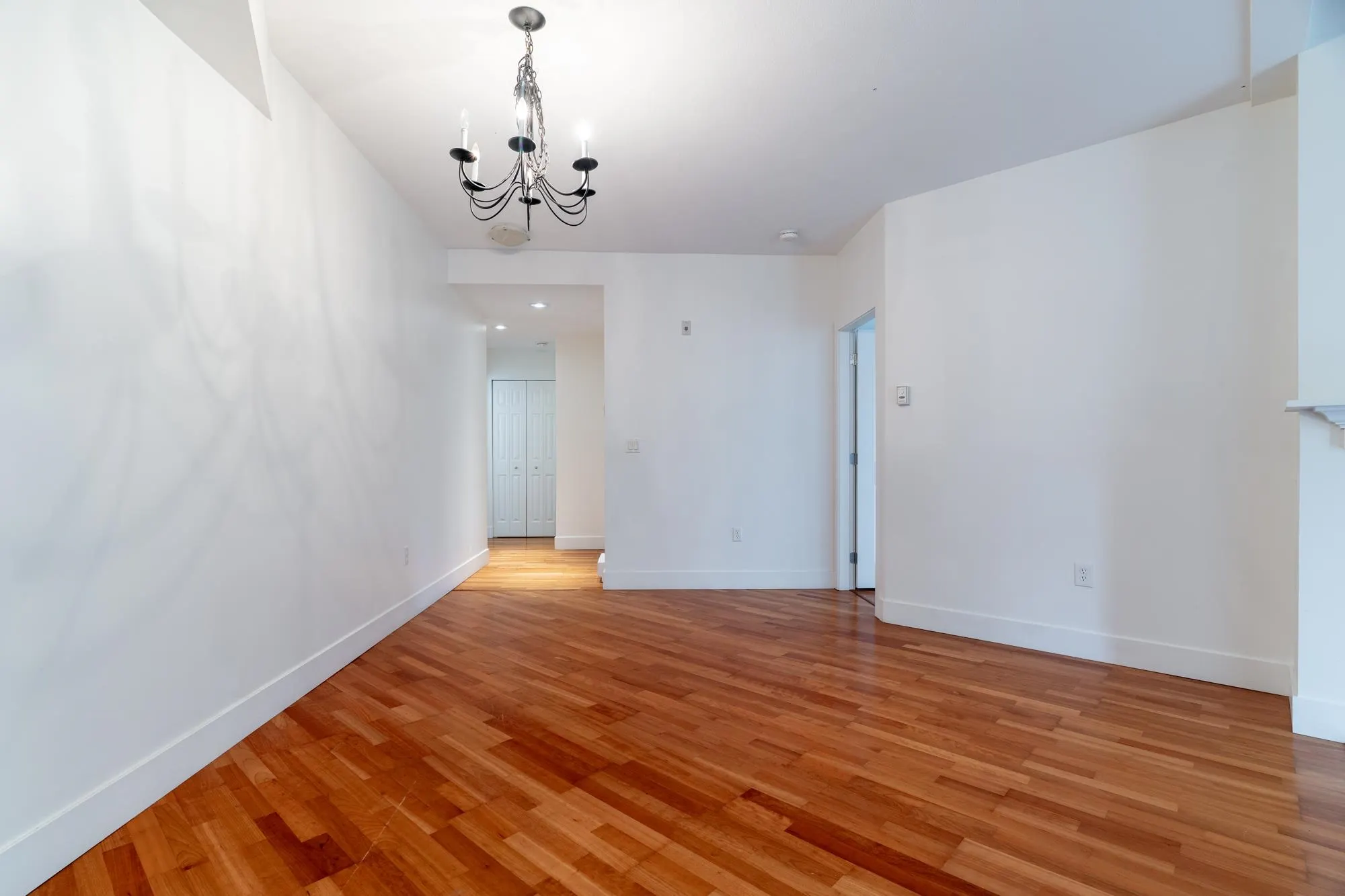 203 15392 16a Avenue