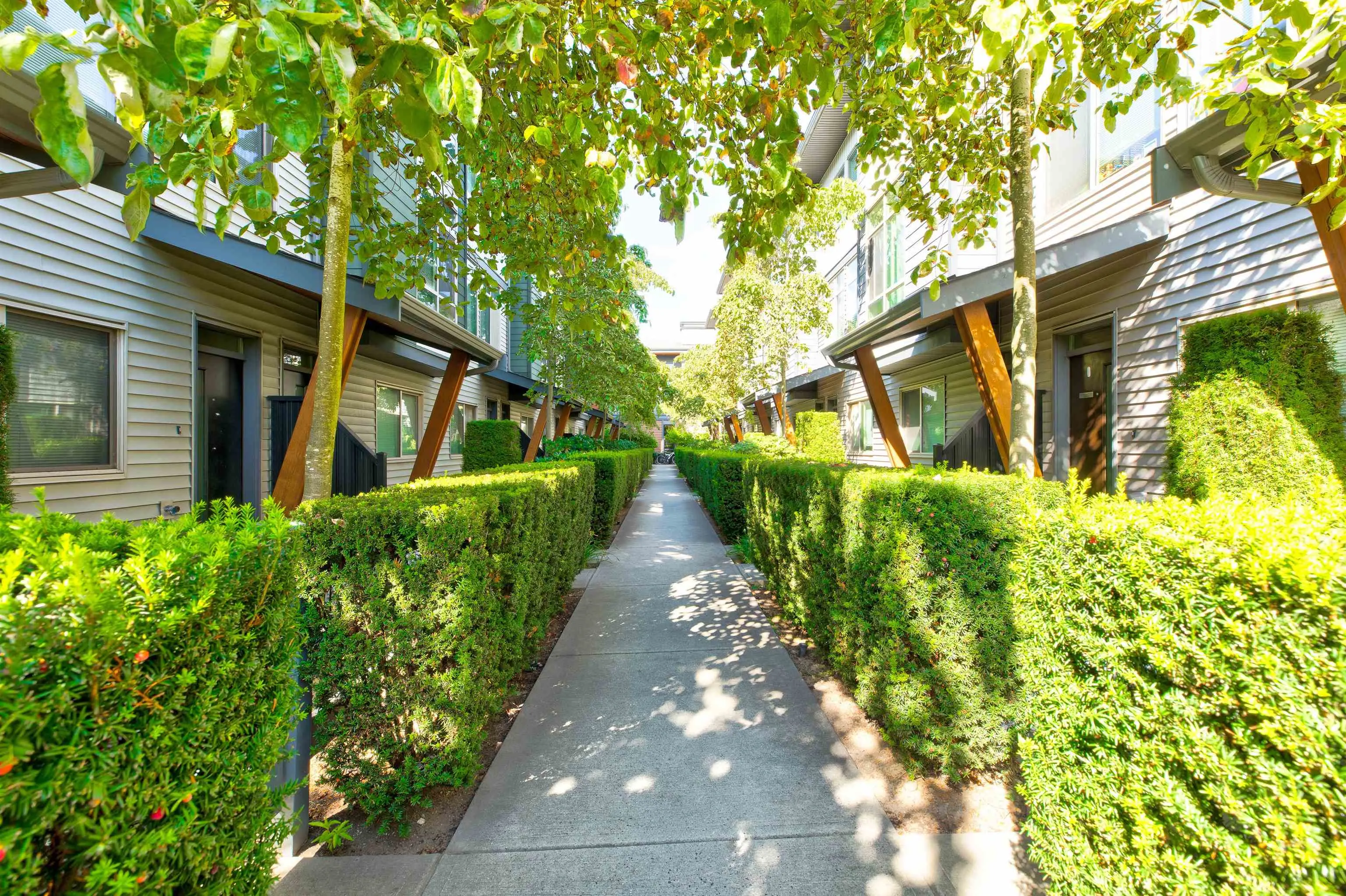87 8473 163 Street