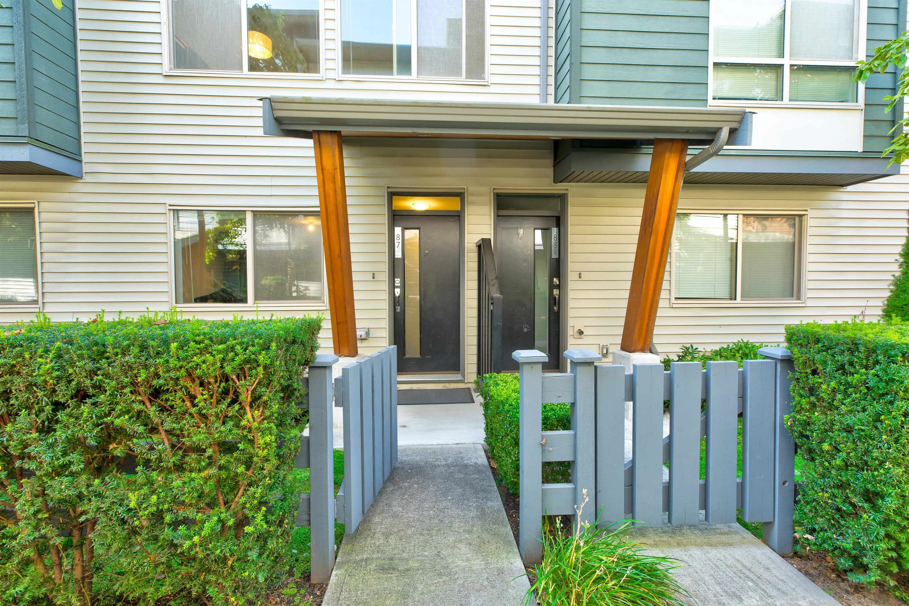 87 8473 163 Street