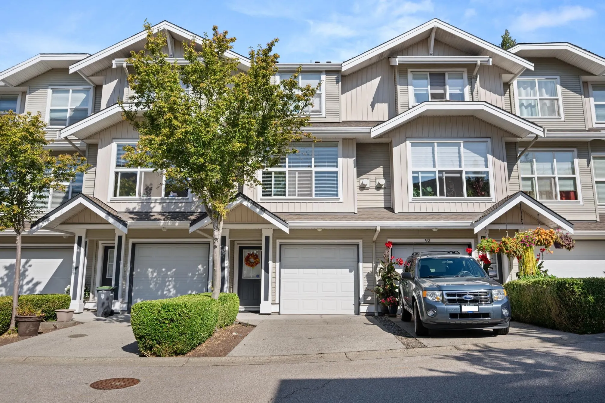 93 20460 66 Avenue