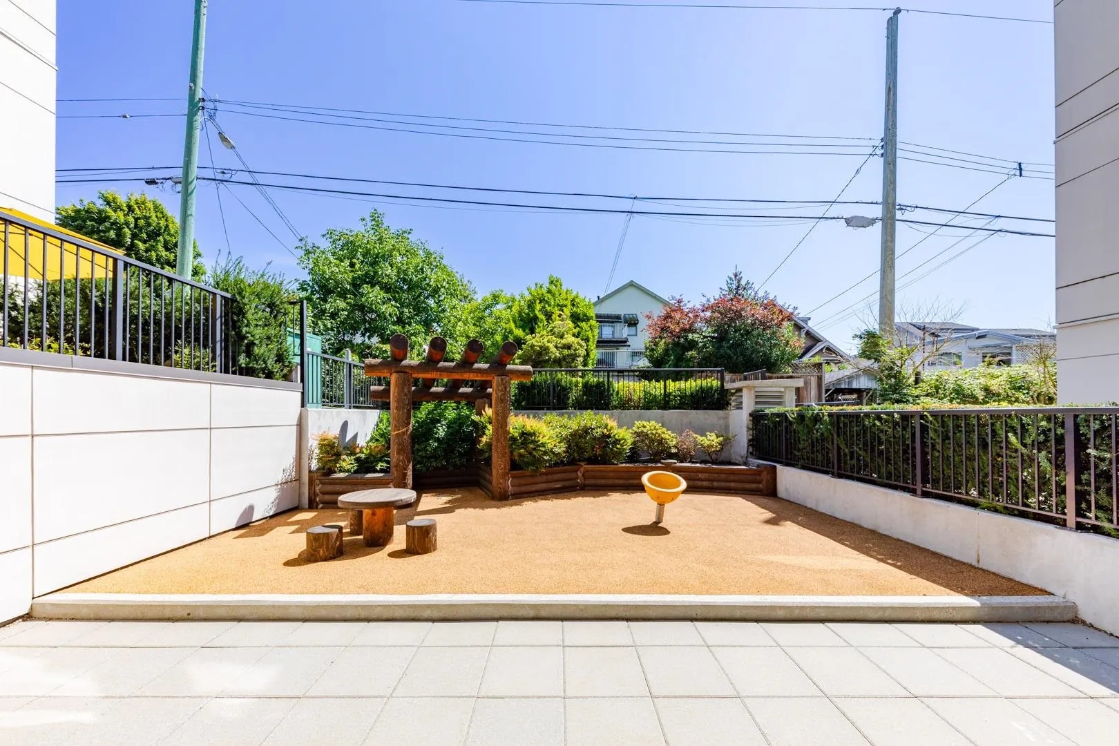104 7828 Granville Street