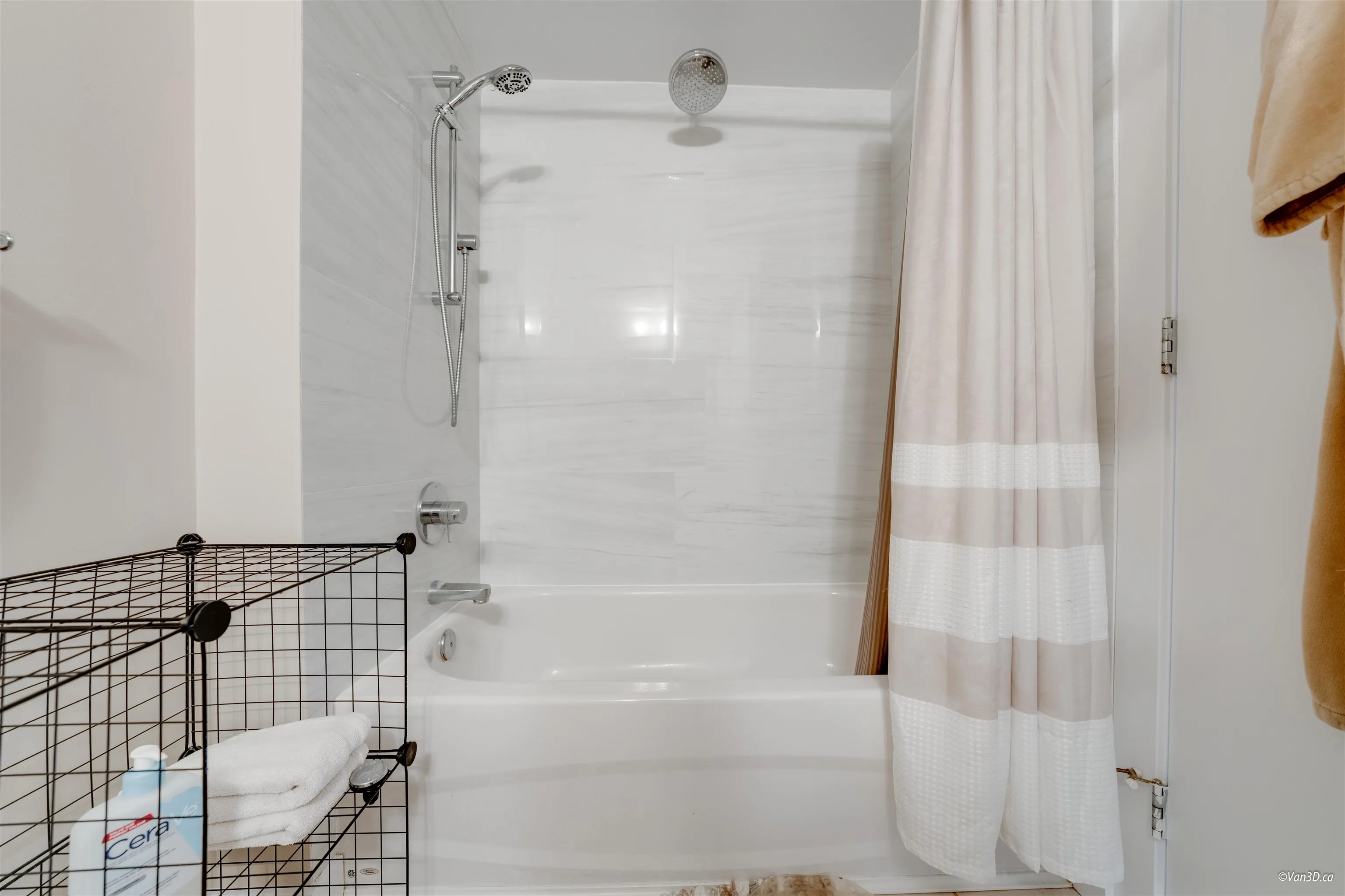 3003 1178 Heffley Crescent
