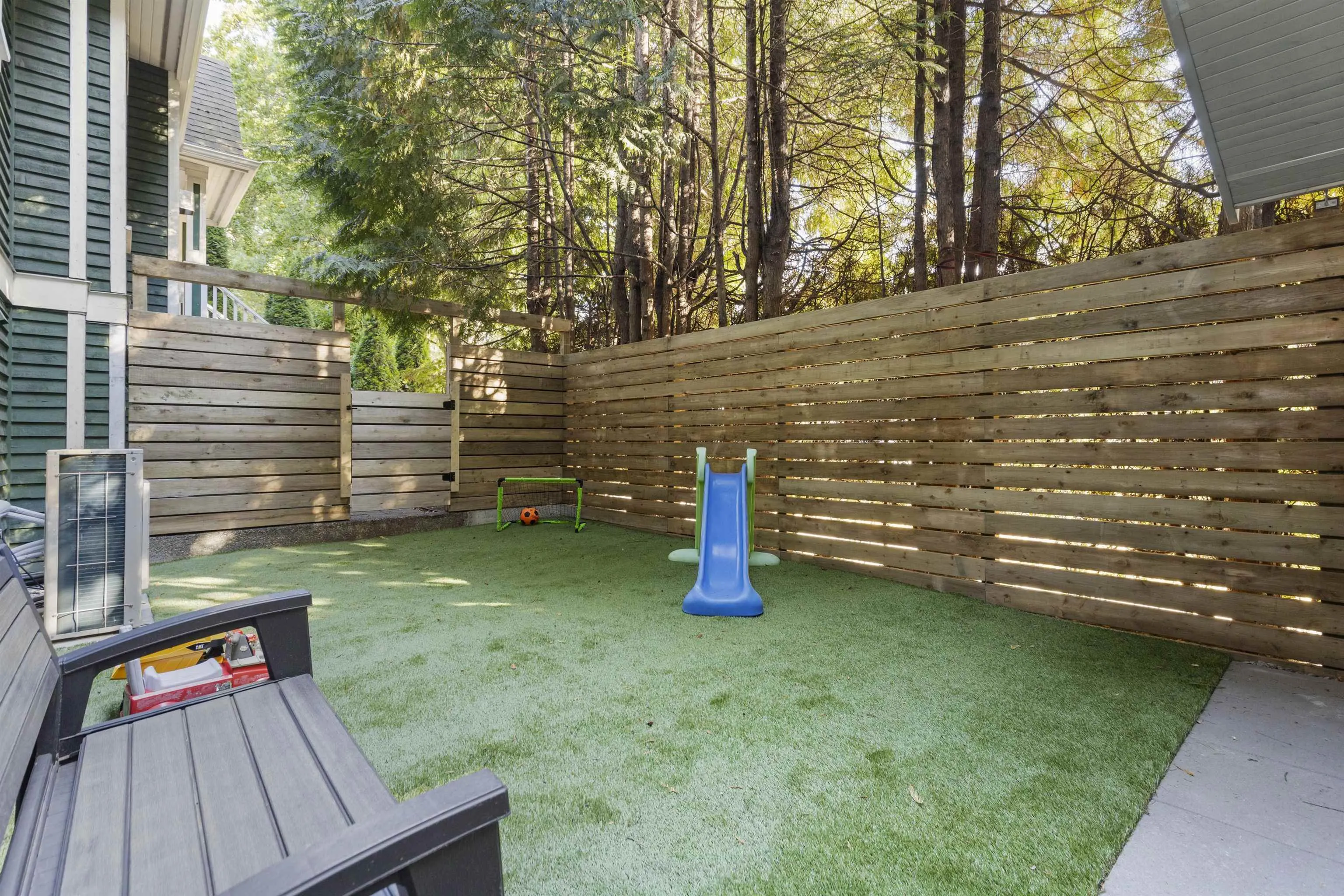 1676 Victoria Drive