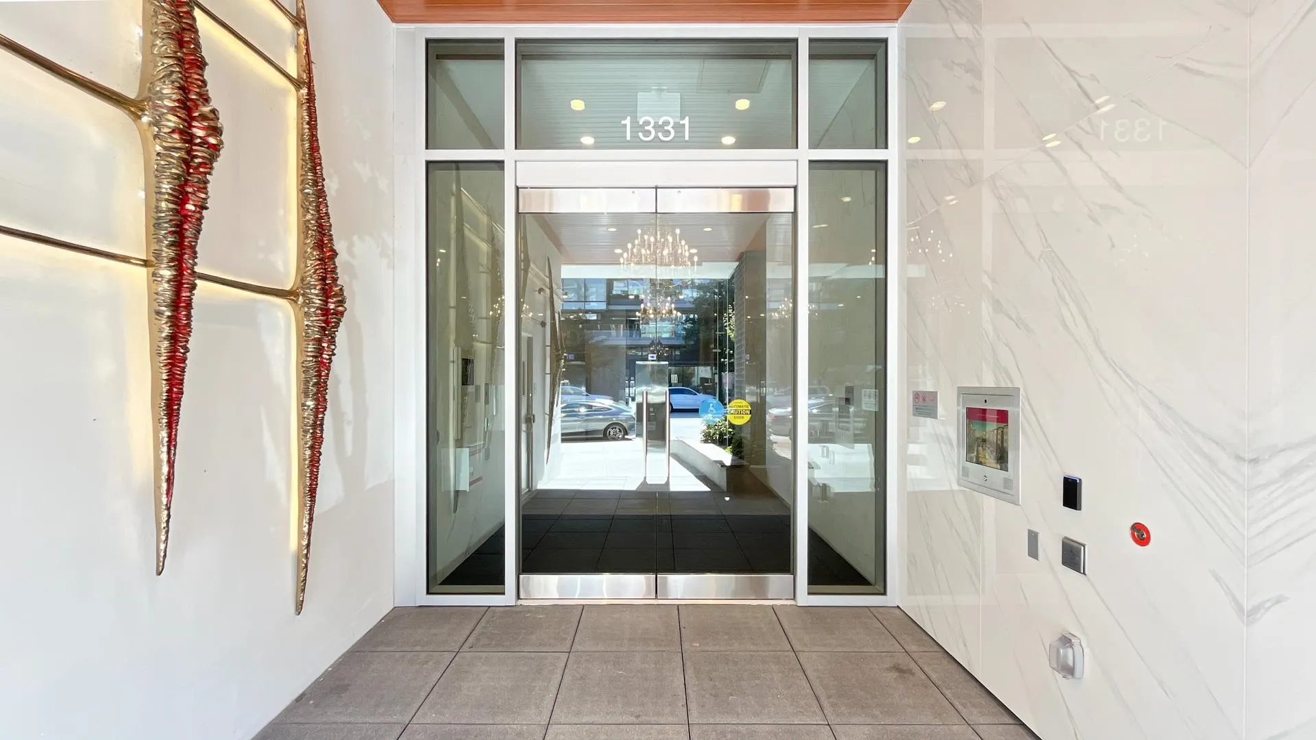 205 1331 Marine Drive