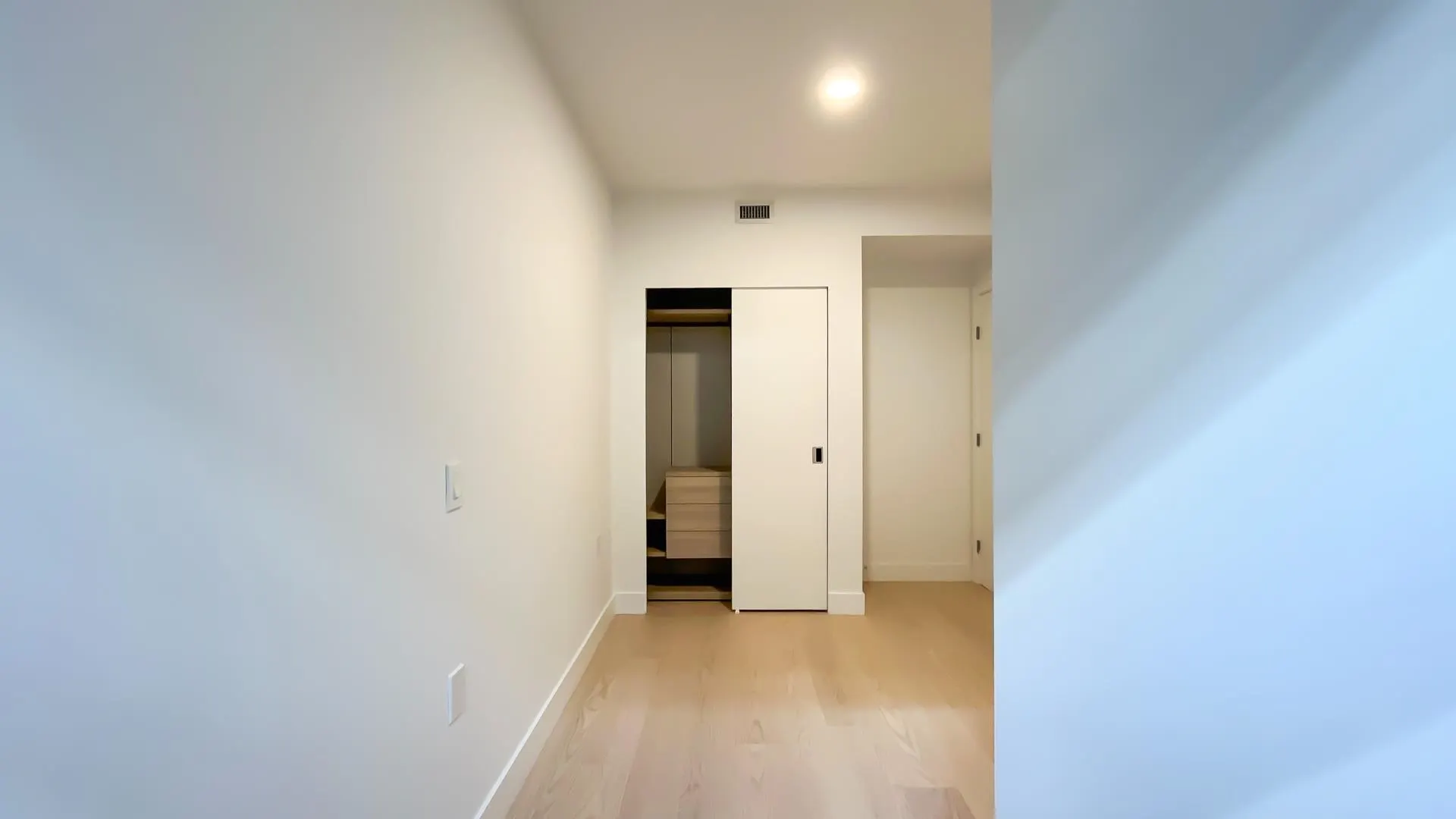 205 1331 Marine Drive