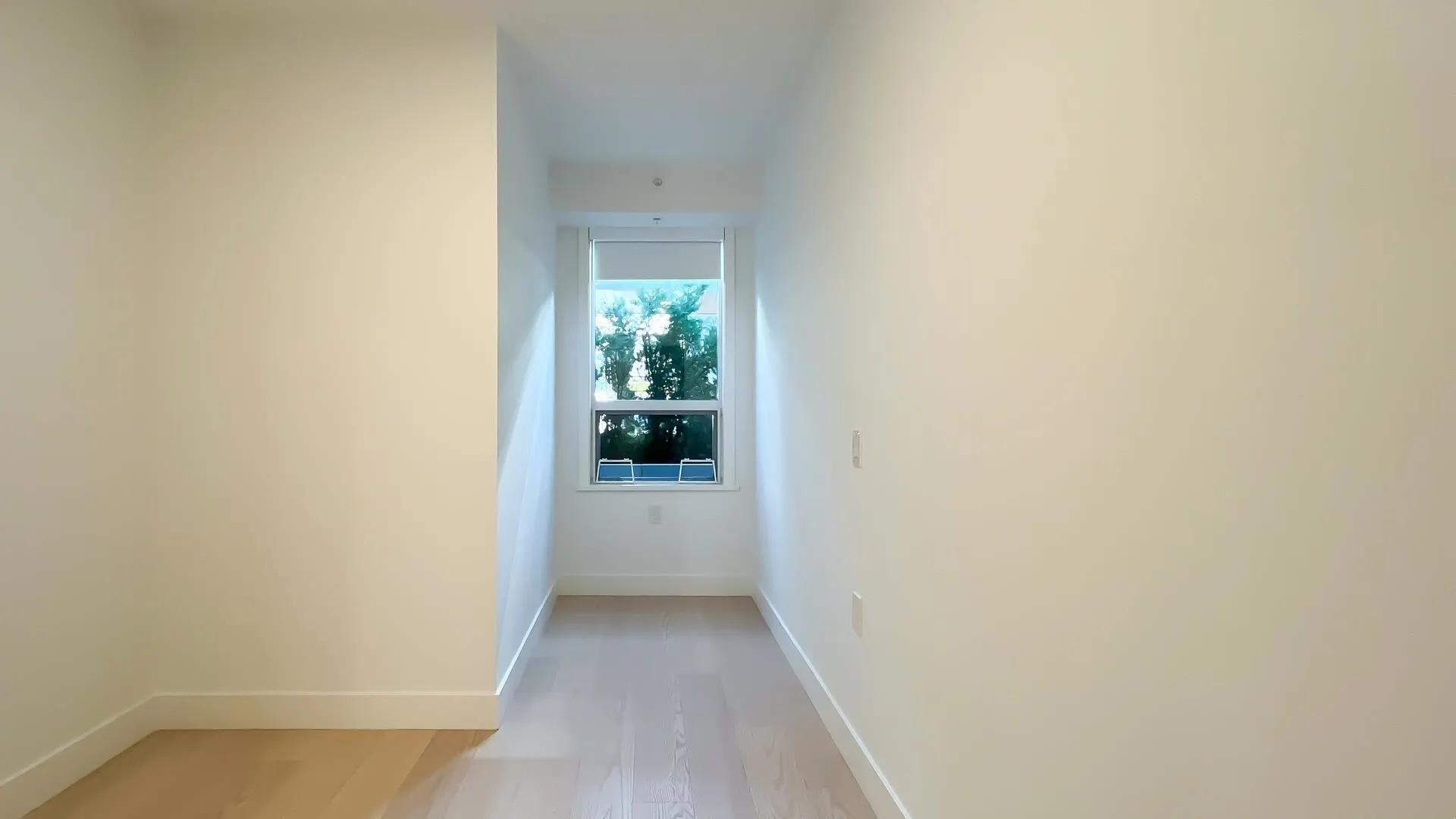 205 1331 Marine Drive