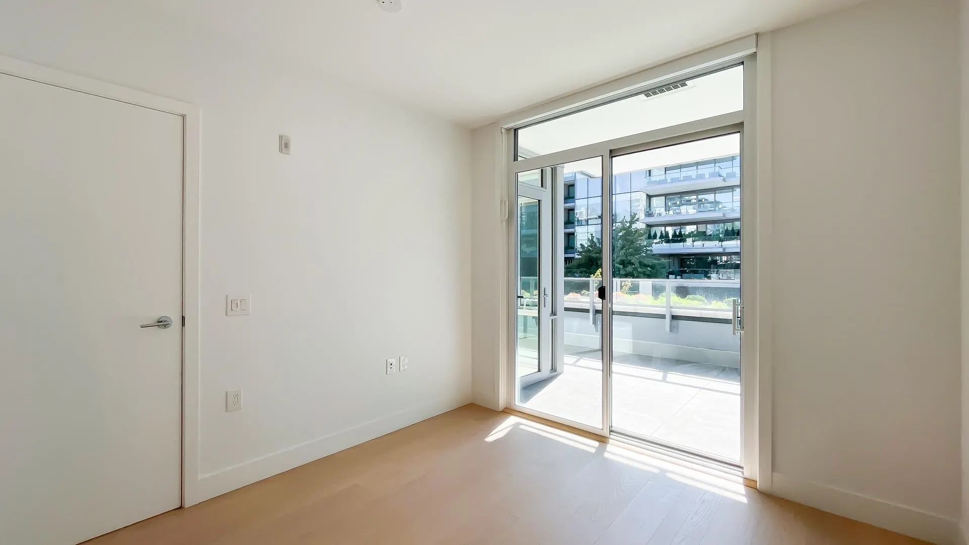 205 1331 Marine Drive