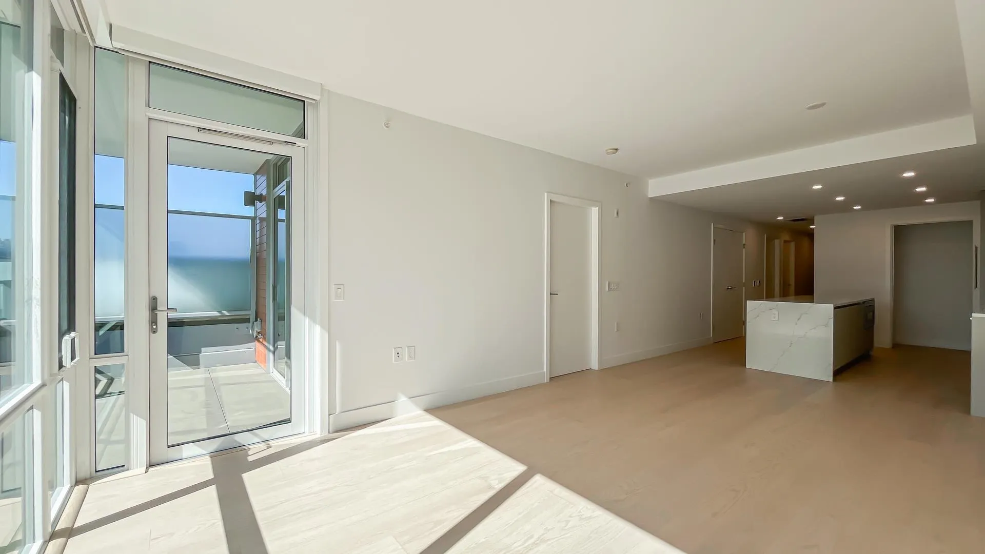 205 1331 Marine Drive