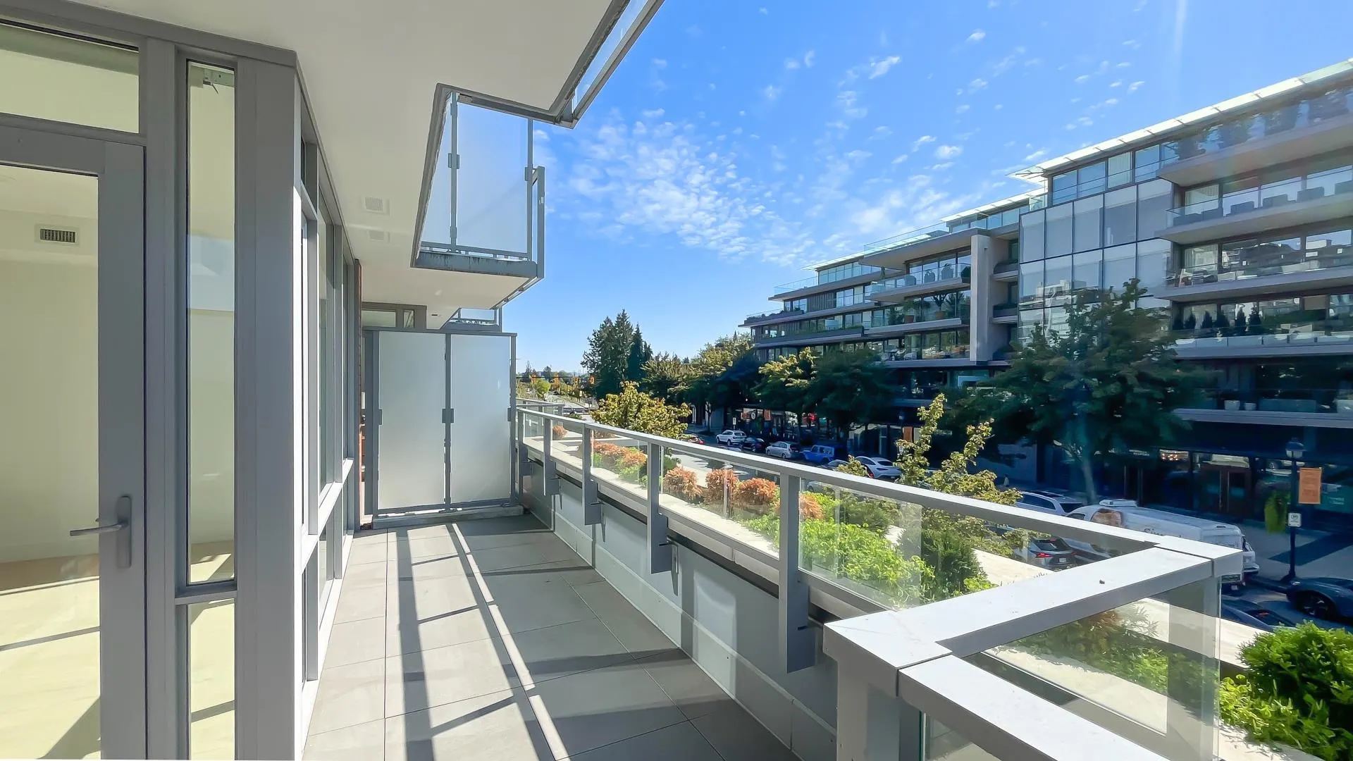 205 1331 Marine Drive
