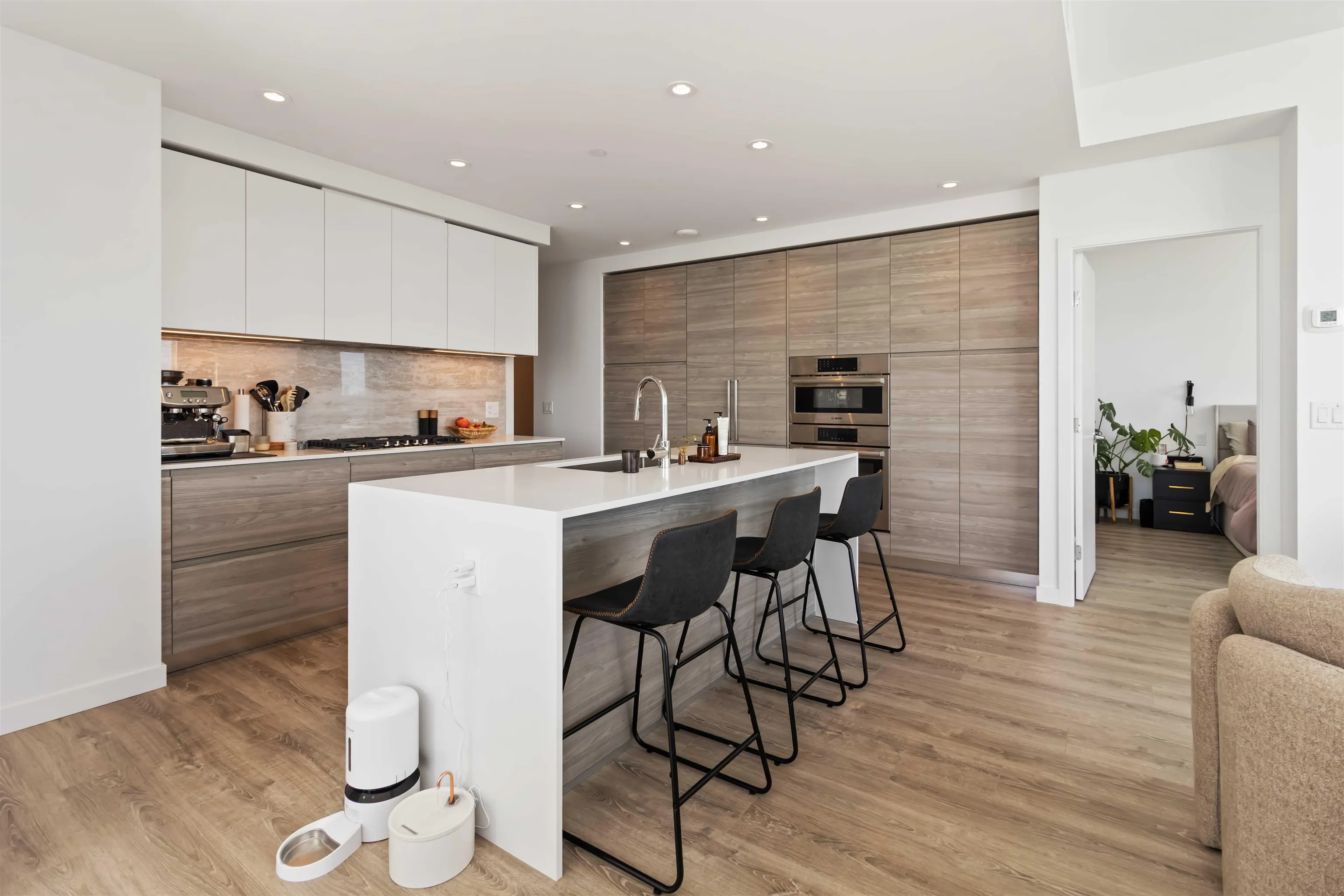 2508 680 Quayside Drive