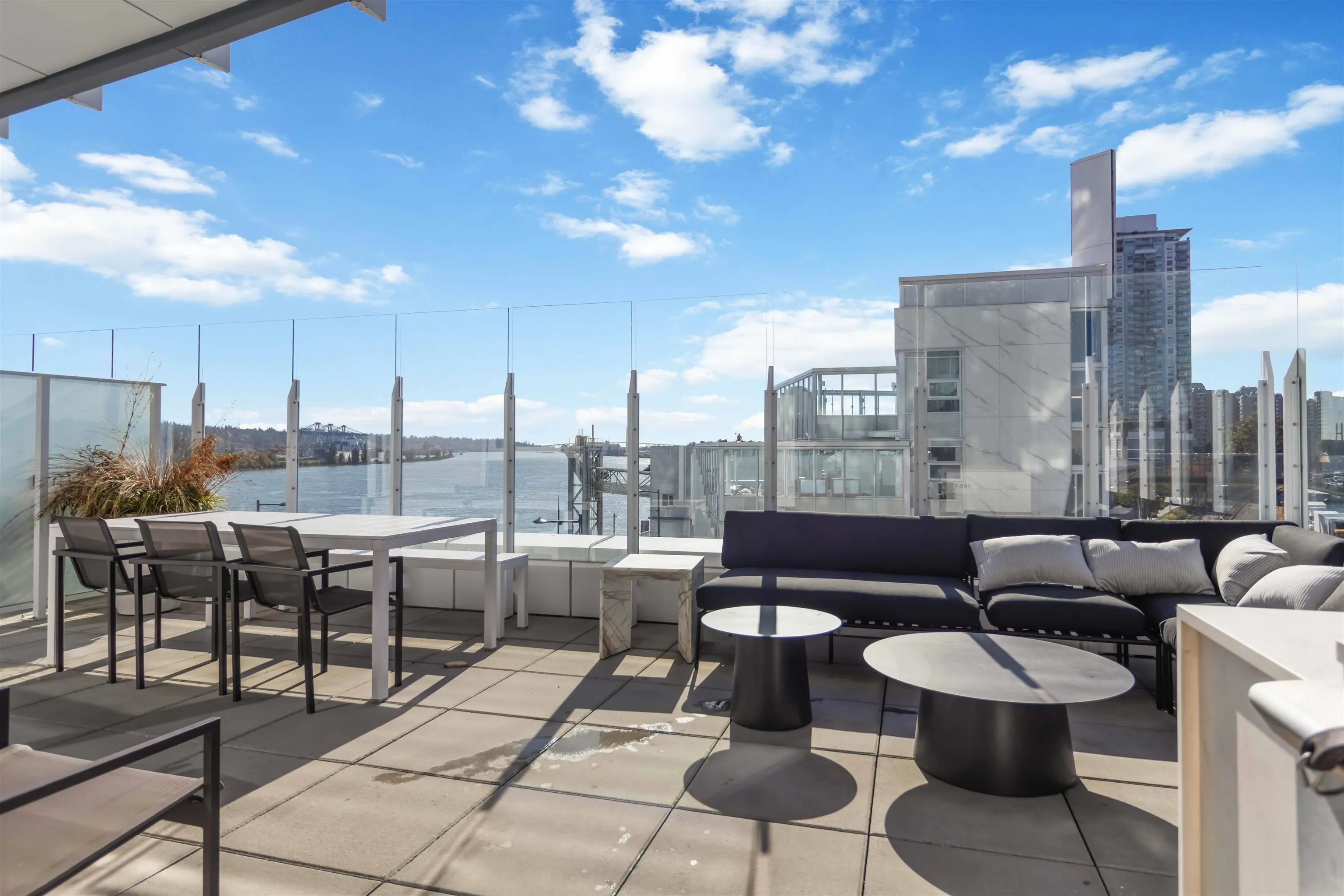 2508 680 Quayside Drive