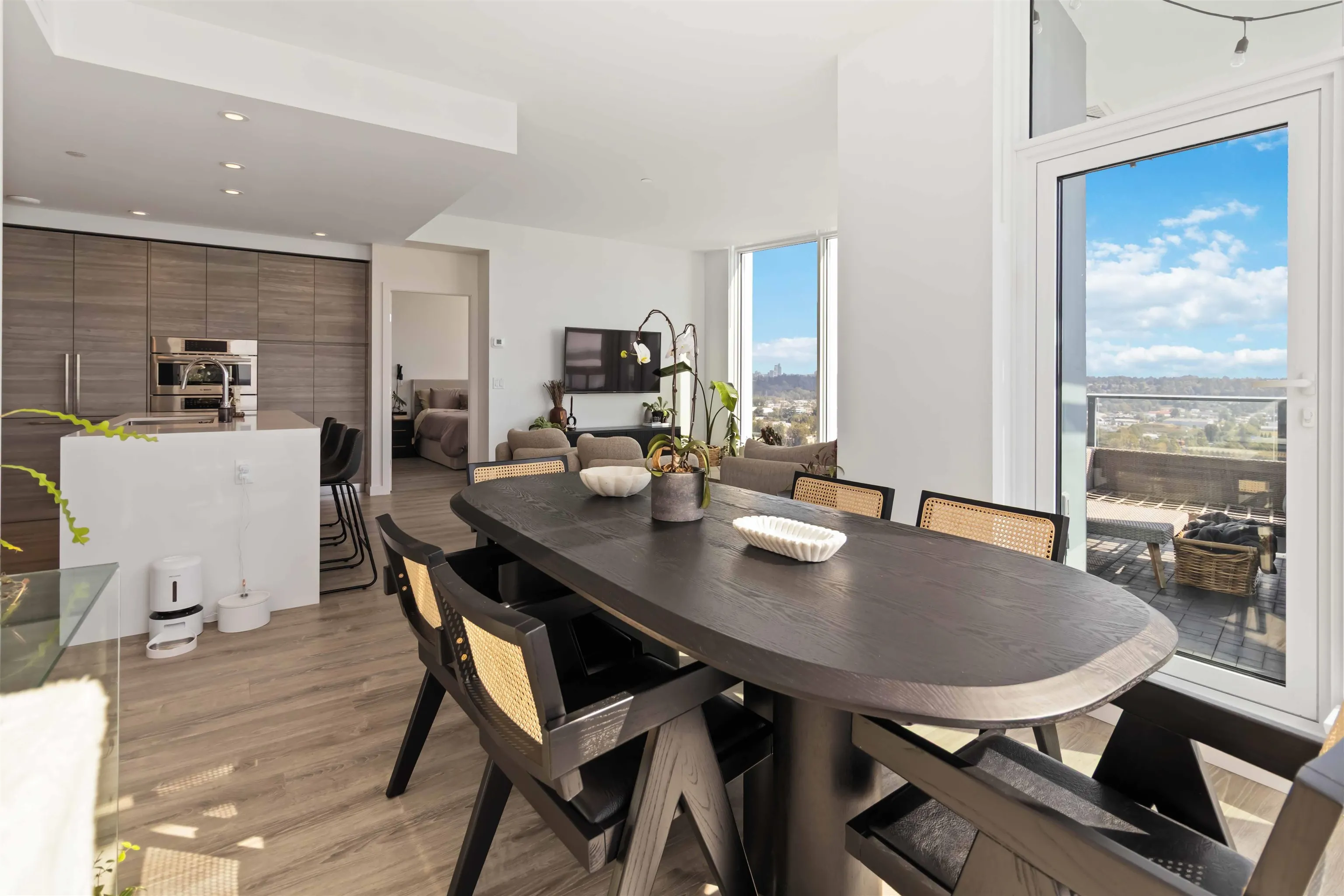 2508 680 Quayside Drive