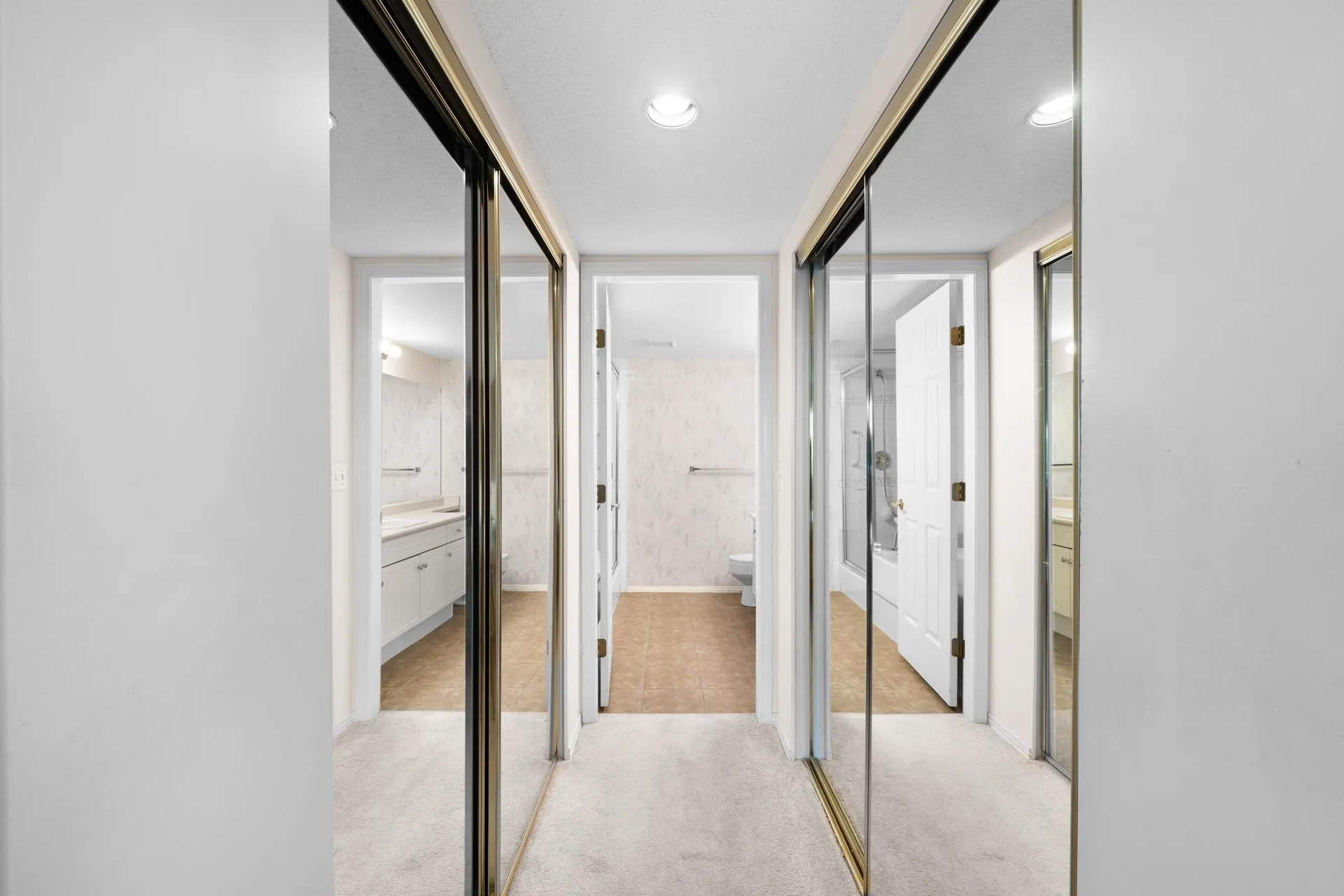 171 13888 70 Avenue