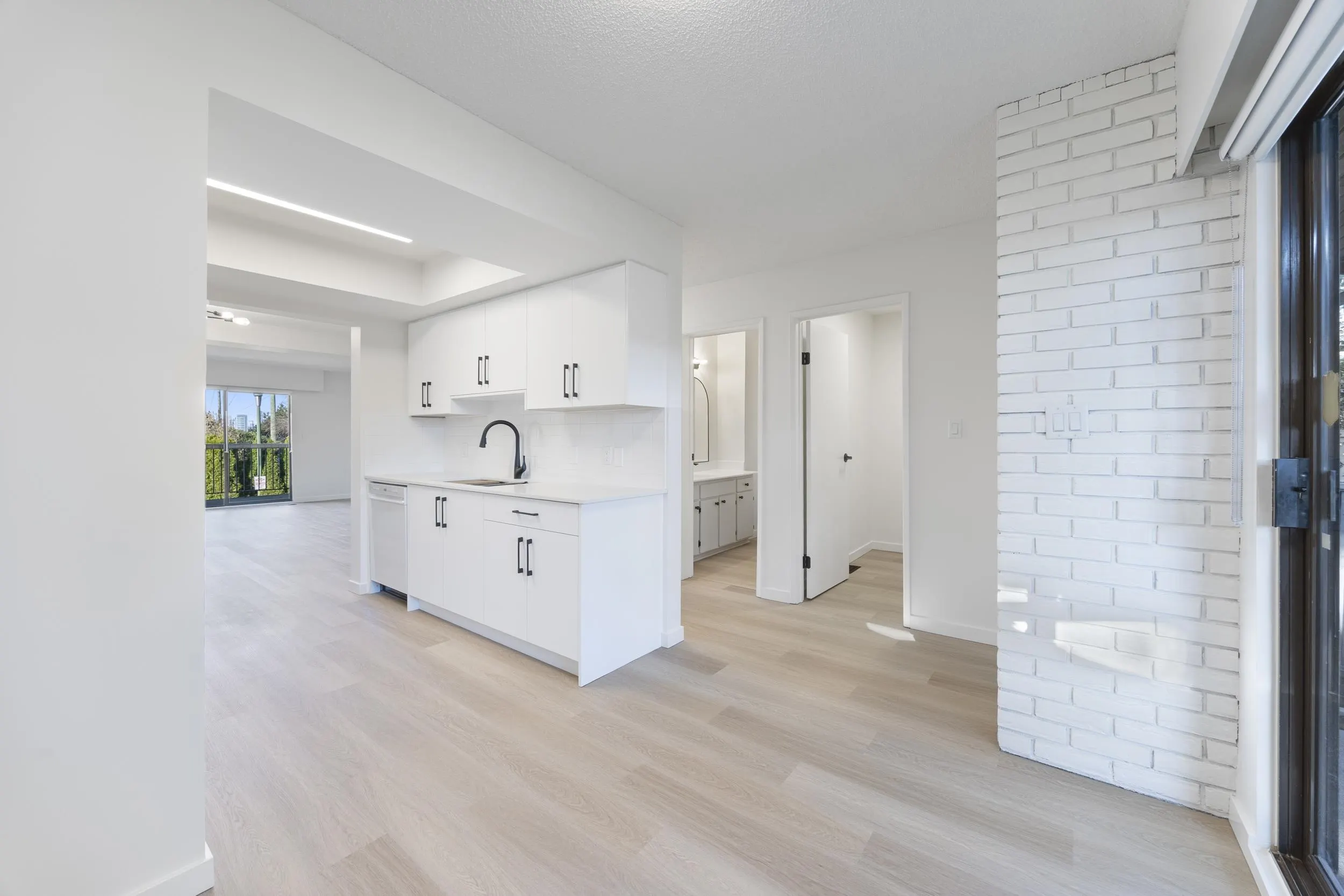 2620 Moorcroft Court