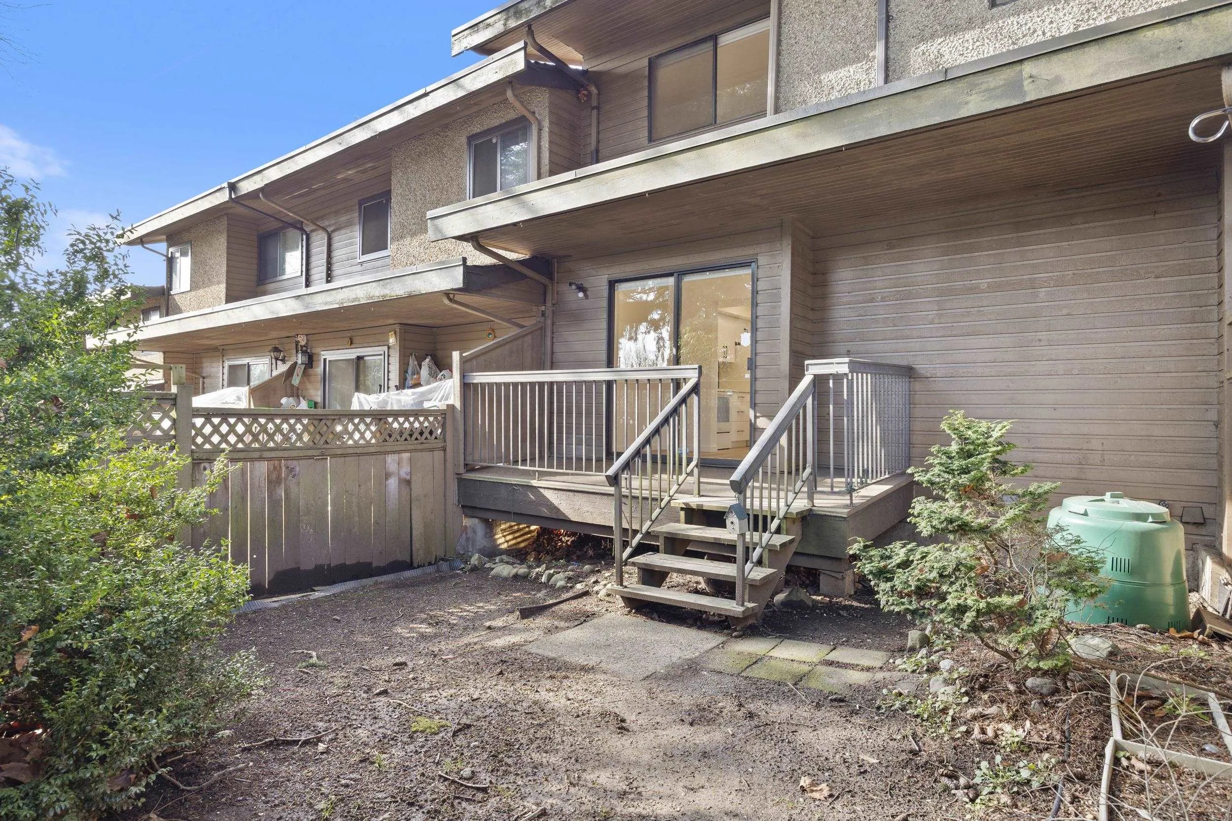 2620 Moorcroft Court