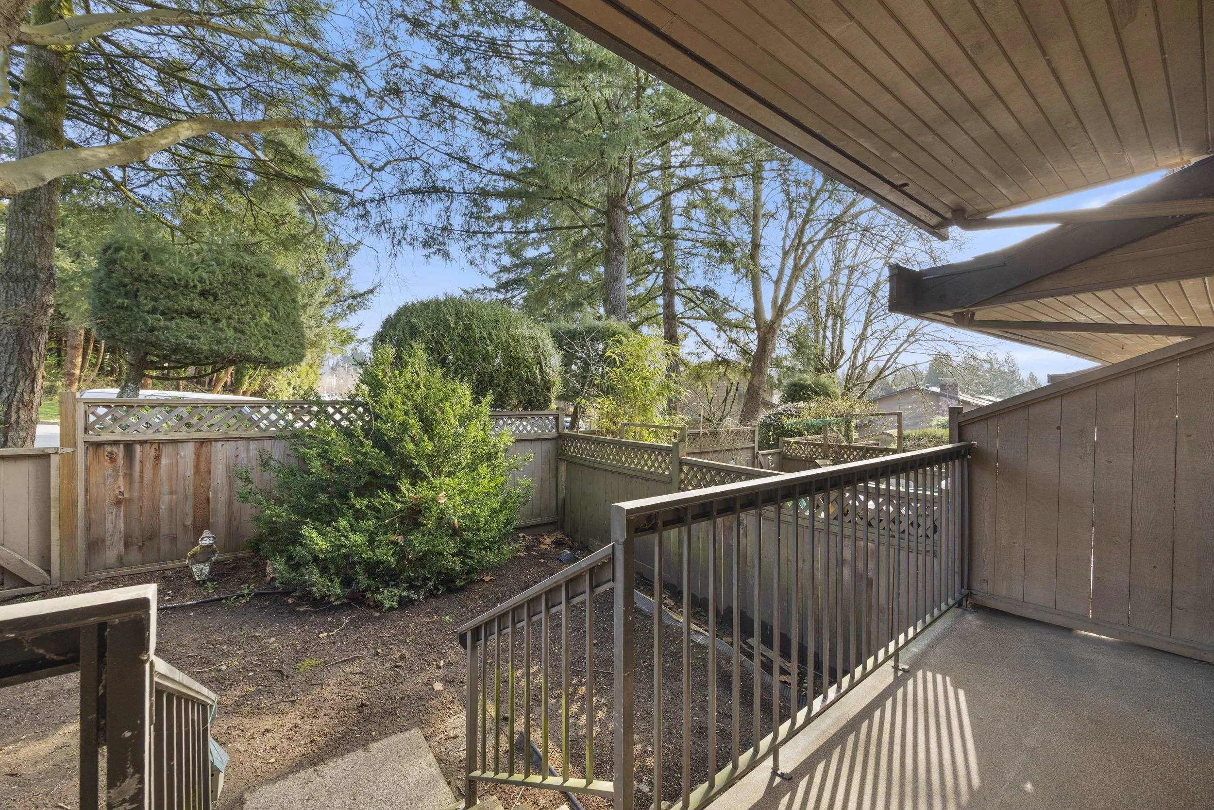 2620 Moorcroft Court