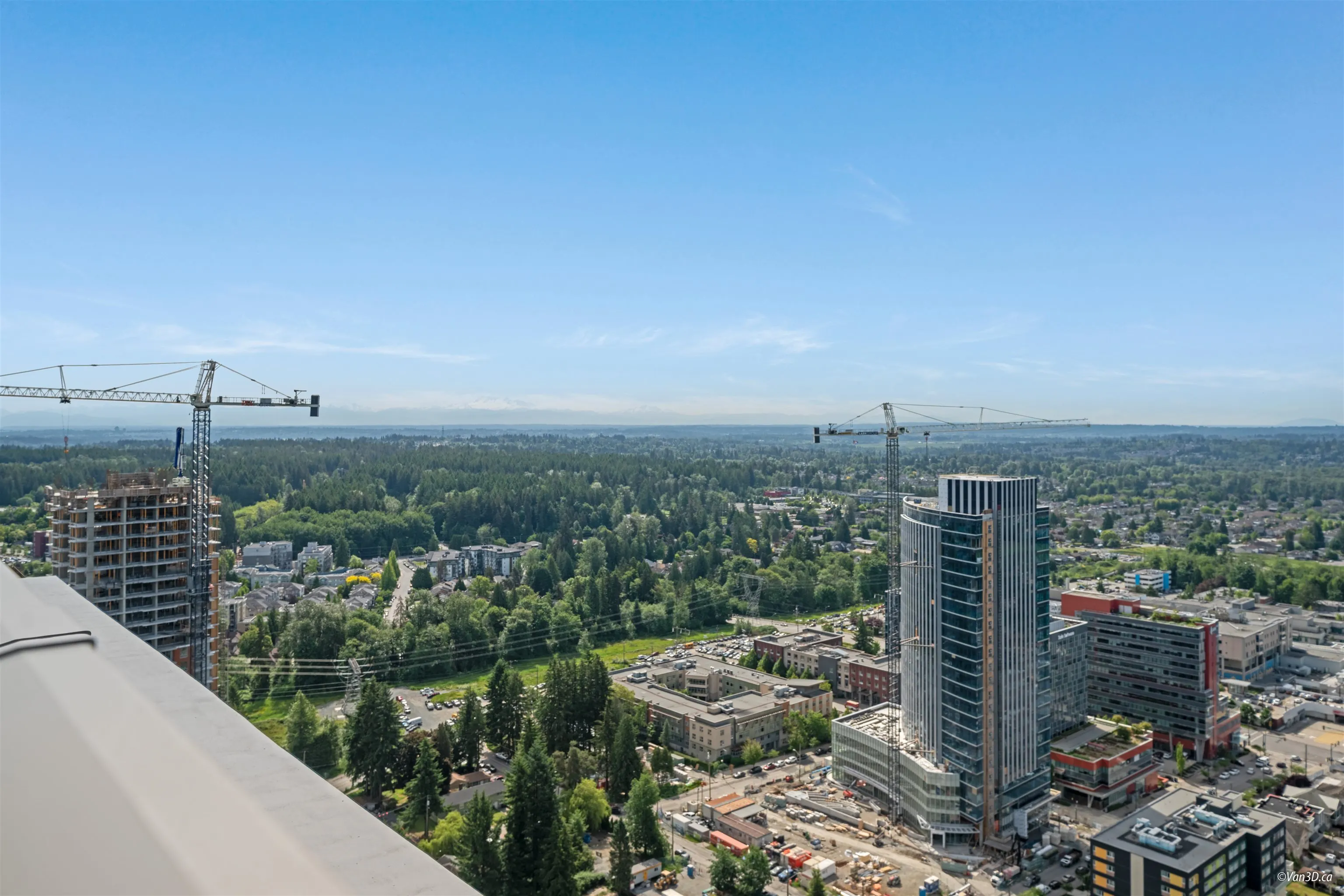 711 13615 Fraser Highway